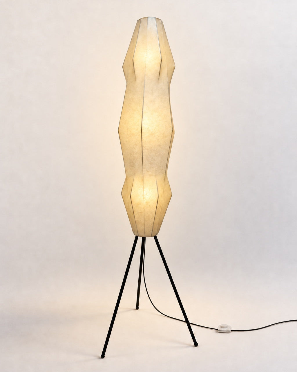 Goldkant Cocoon Floor Lamp — detail view