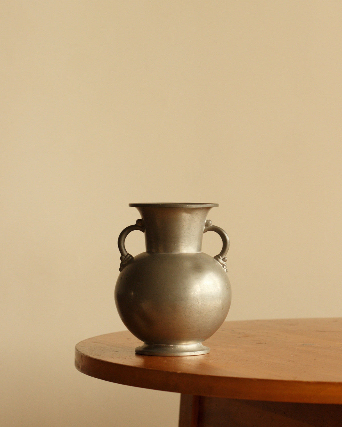 Sculptural Pewter Vase by Mansión Luna | The Oblist