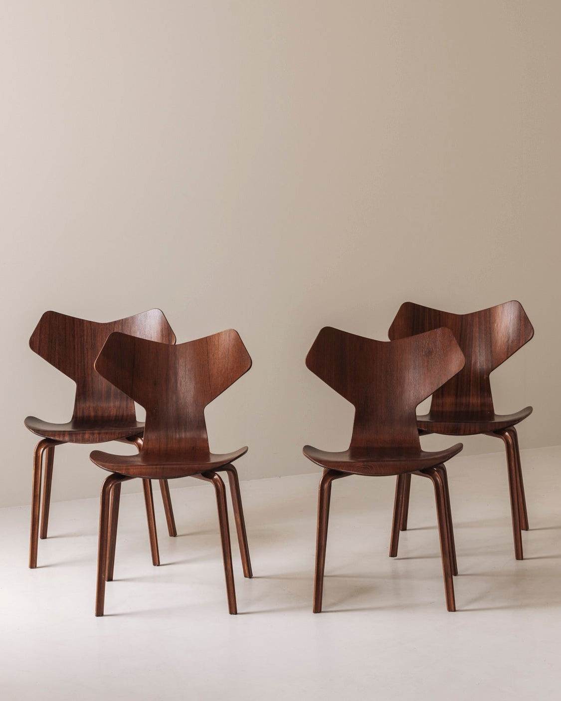 First Edition Grand Prix Chairs Model 3130 by Arne Jacobsen for Fritz Hansen, 1957 by Modern Living | The Oblist
