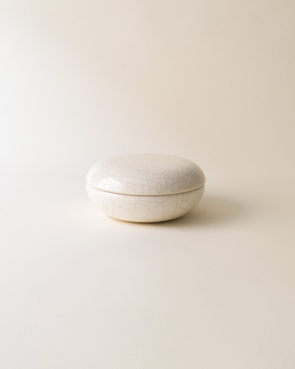 White crackled ceramic jar with lid from Longwy 1940s
