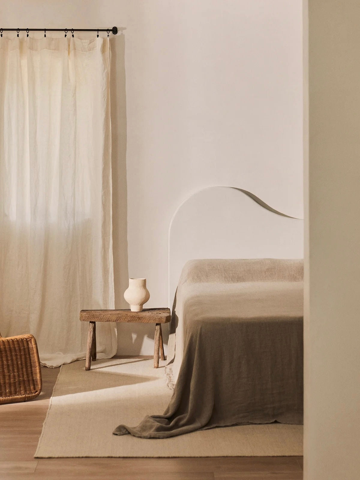Pasiego Headboard — in context
