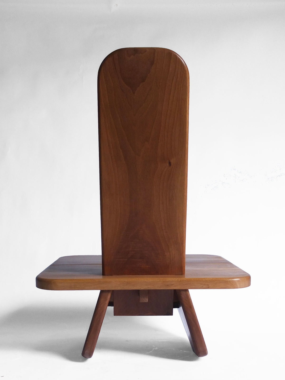 Mali walnut chair with high curved backrest by Eloi Schultz