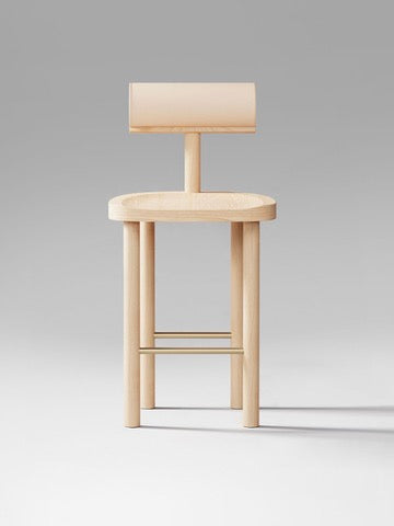 UNA light wood counter stool with backrest by Estudio Persona