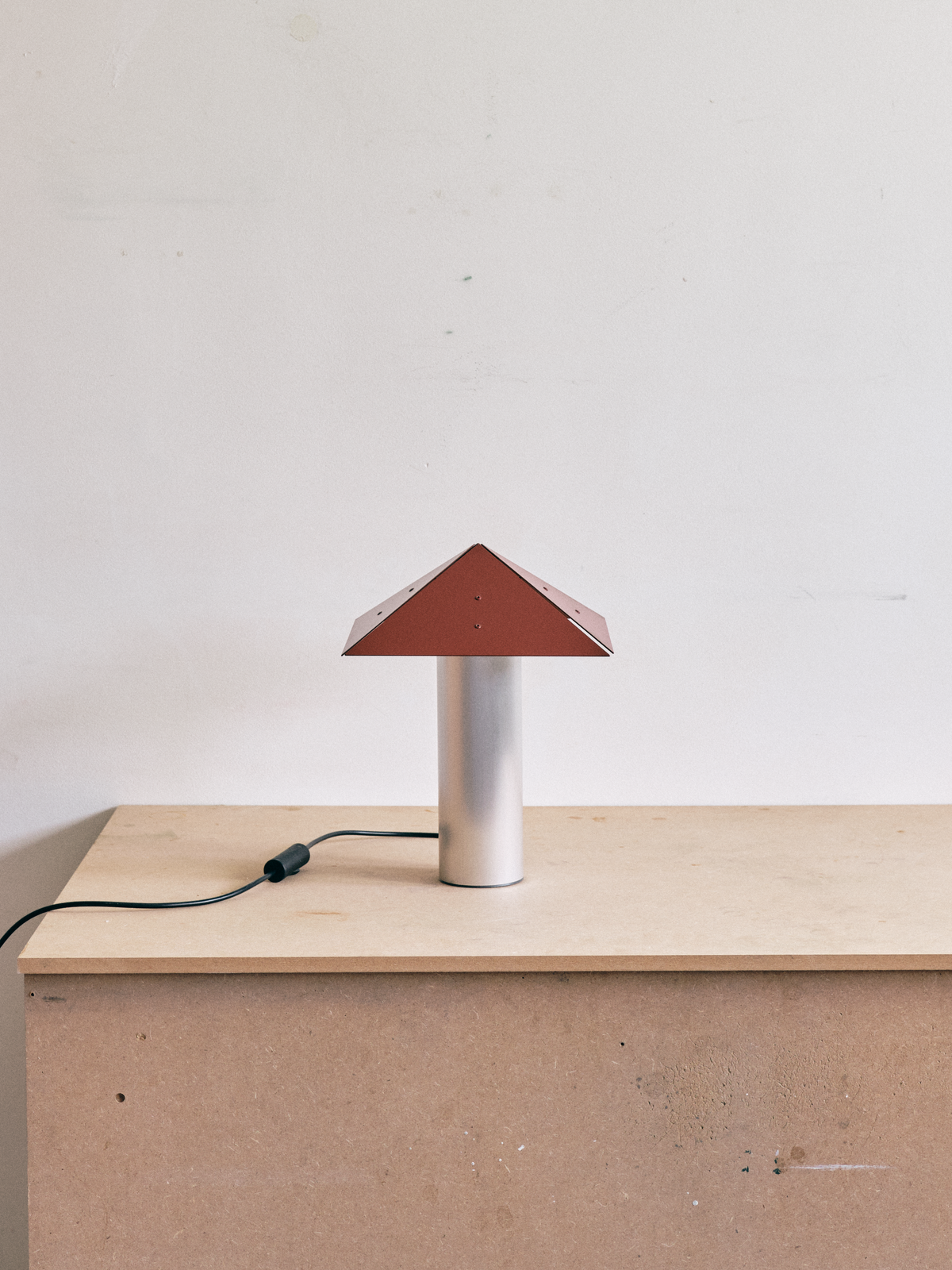 Chimney Table Lamp - Art Deco Style — additional view