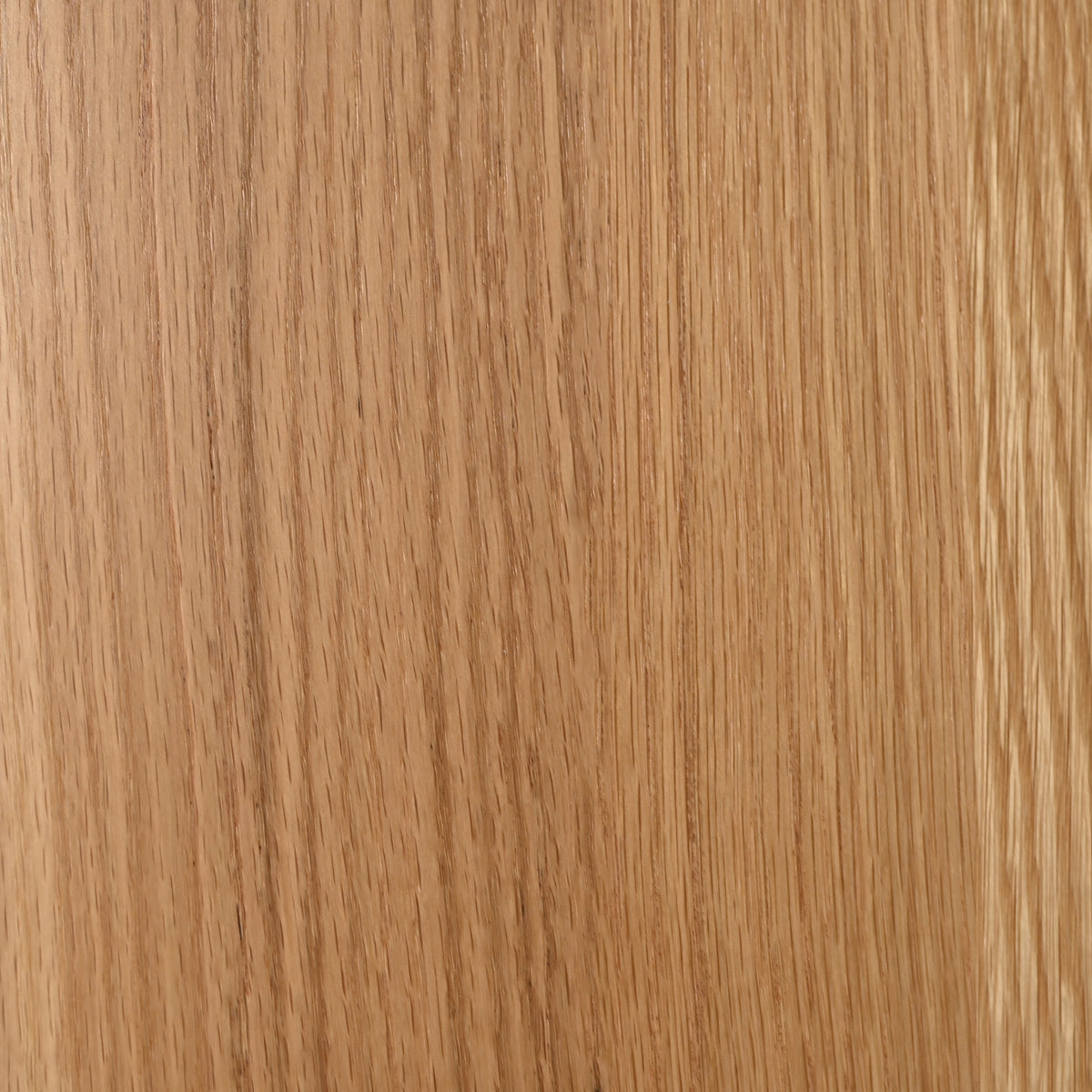 Edda Credenza — close-up of light oak wood grain
