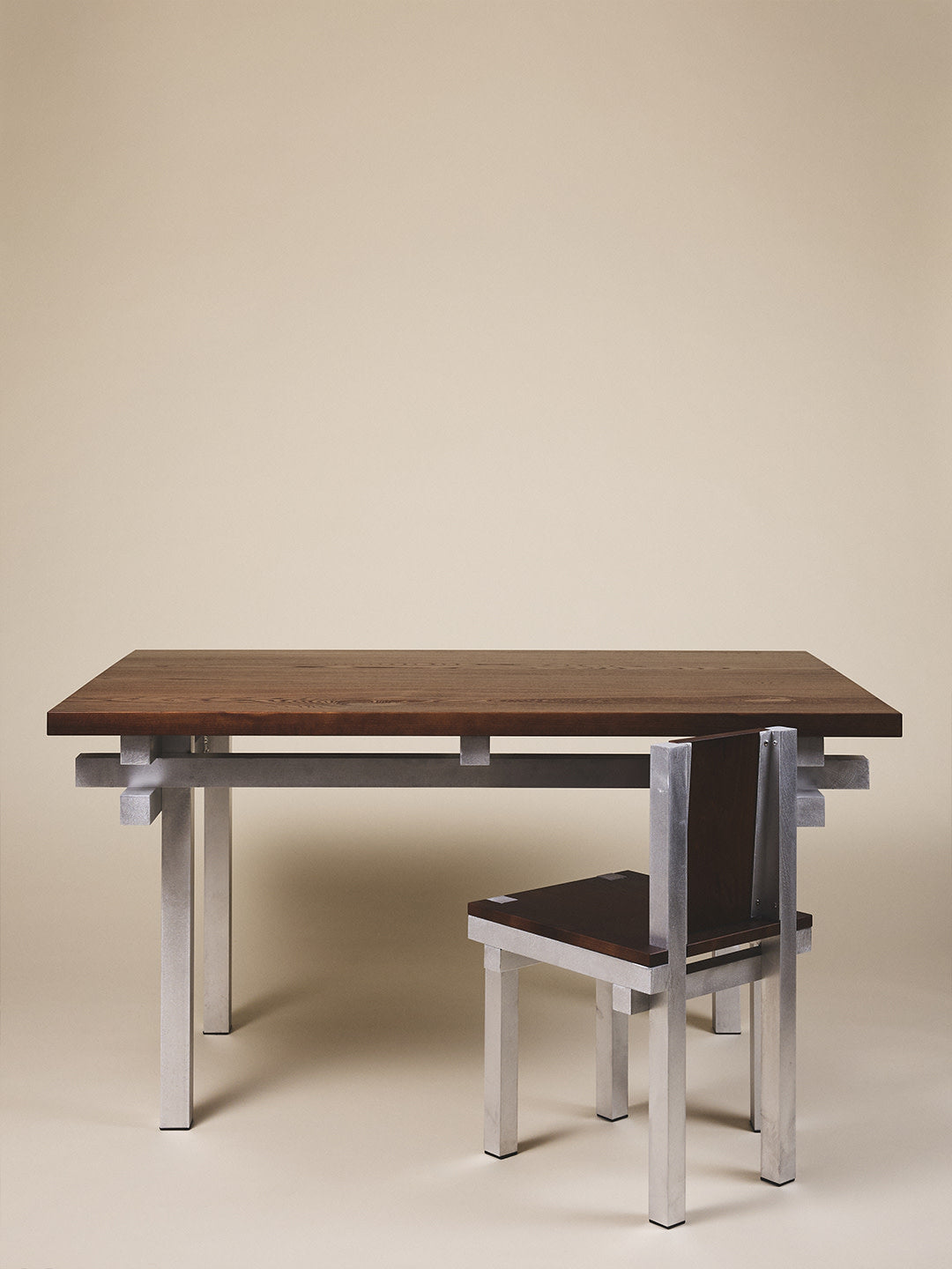 Meo table  — side angle