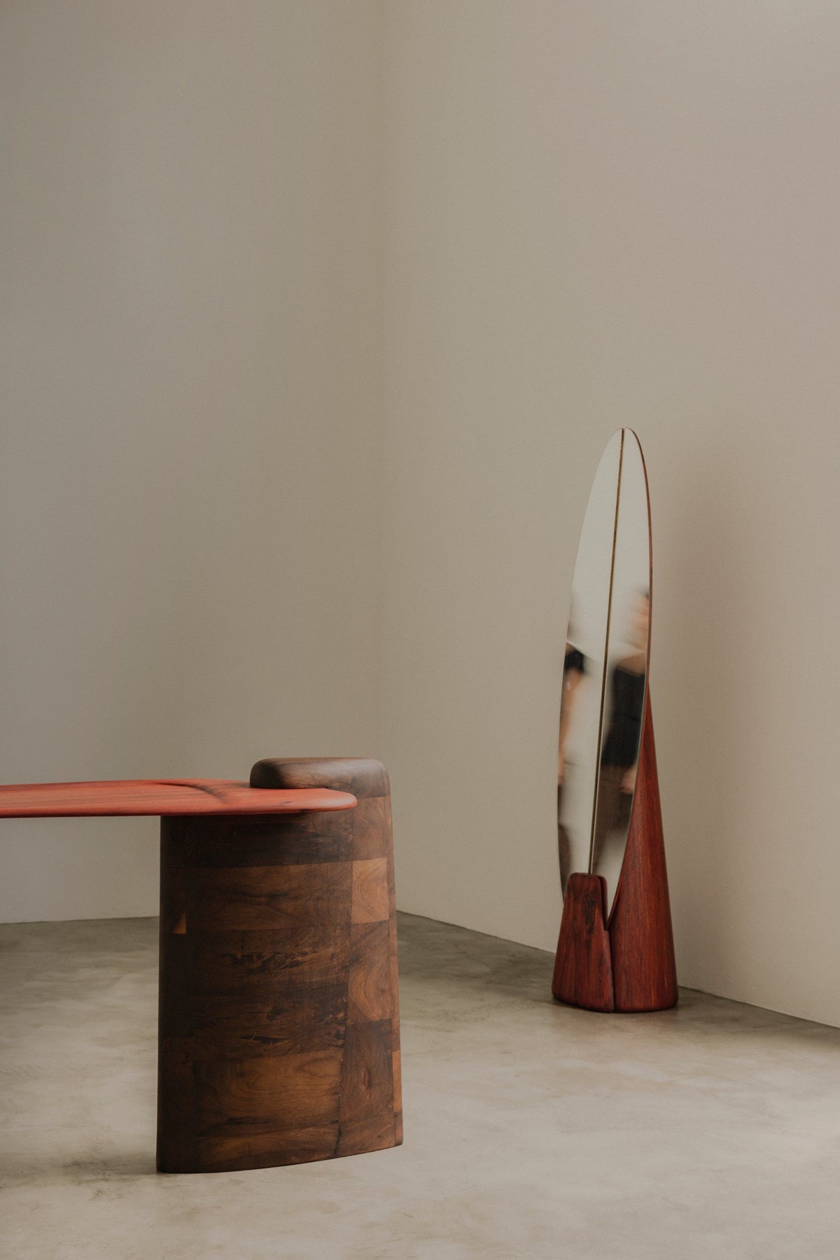Aura Console — close-up