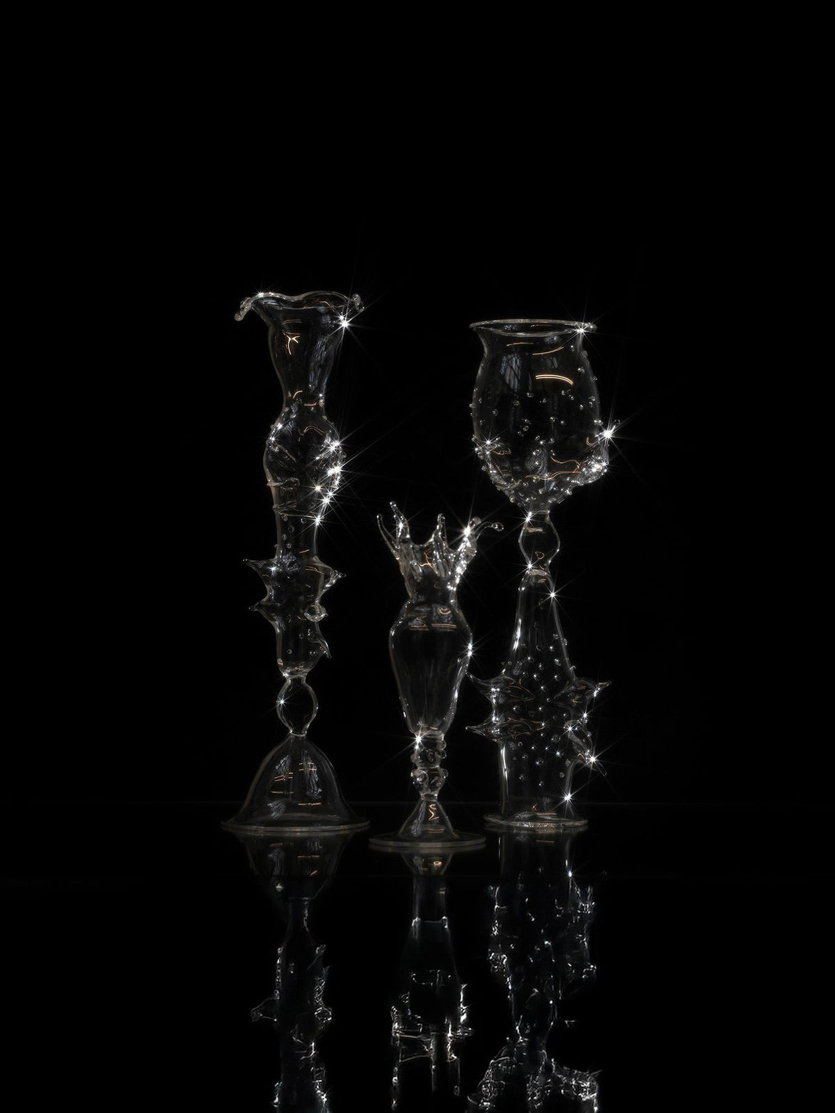 Besos - Decorative Glass Sculpture — side angle