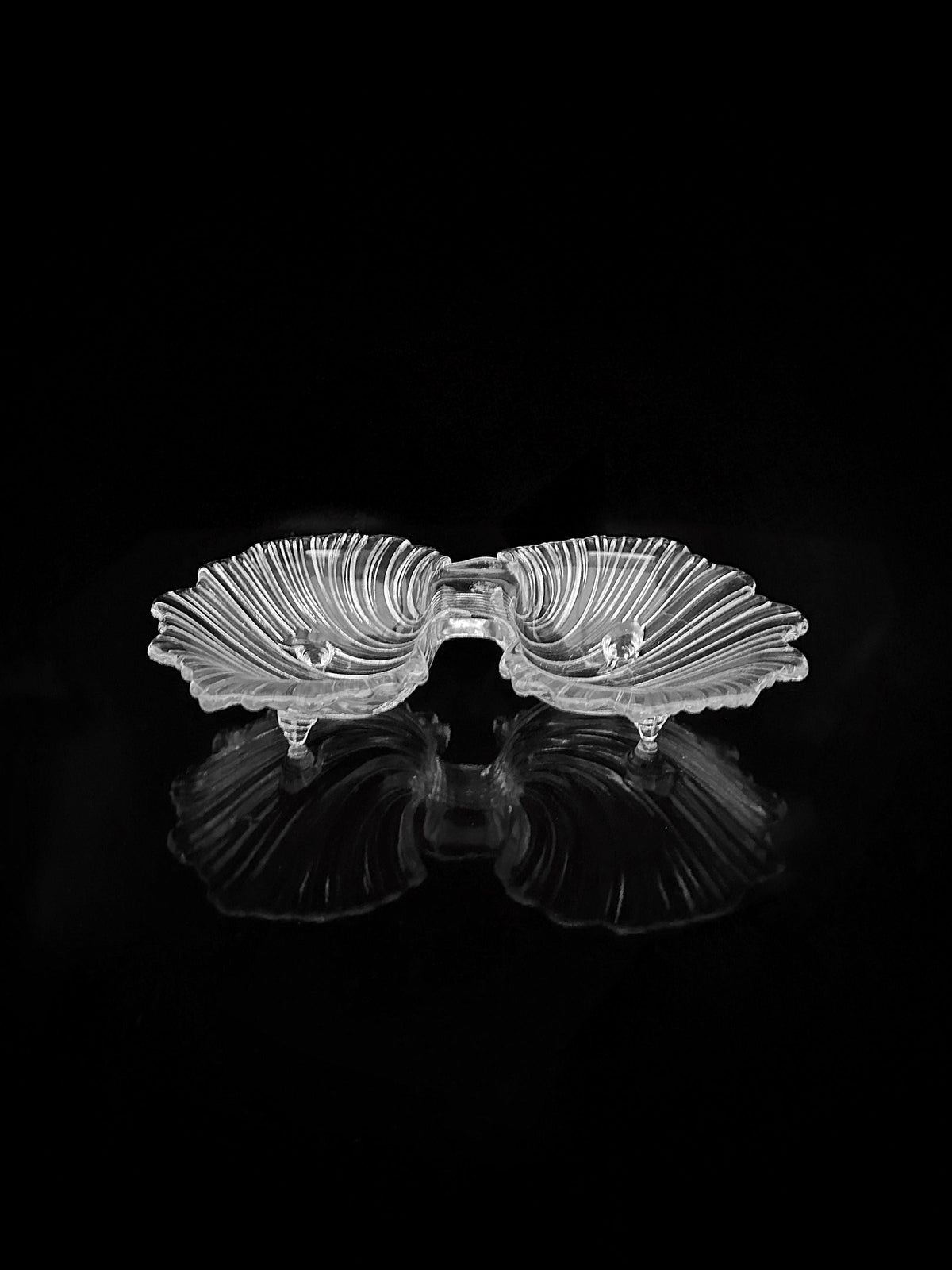 1980s Shell Shaped Crystal Glass Bowl Collection — additional view