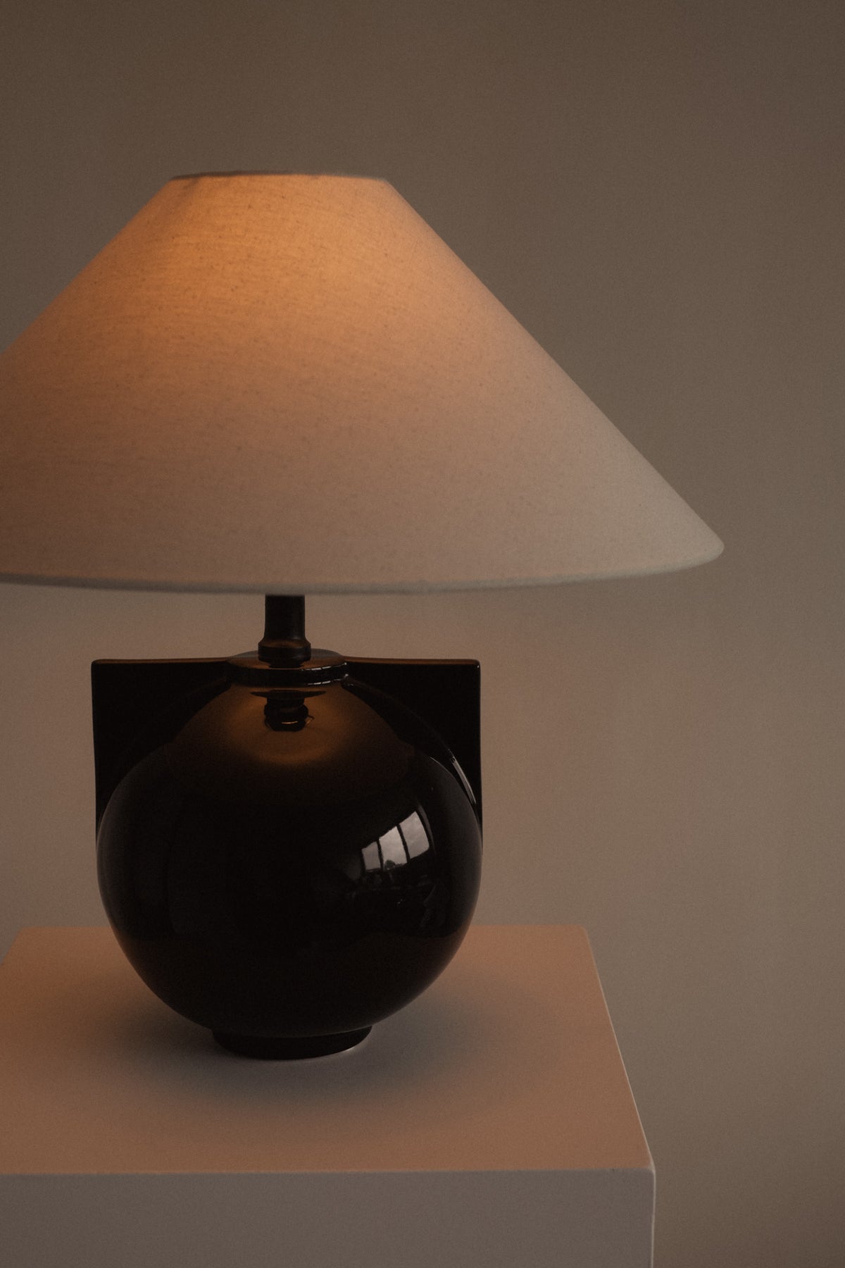 Vintage Zirkon Table Lamp — detail view