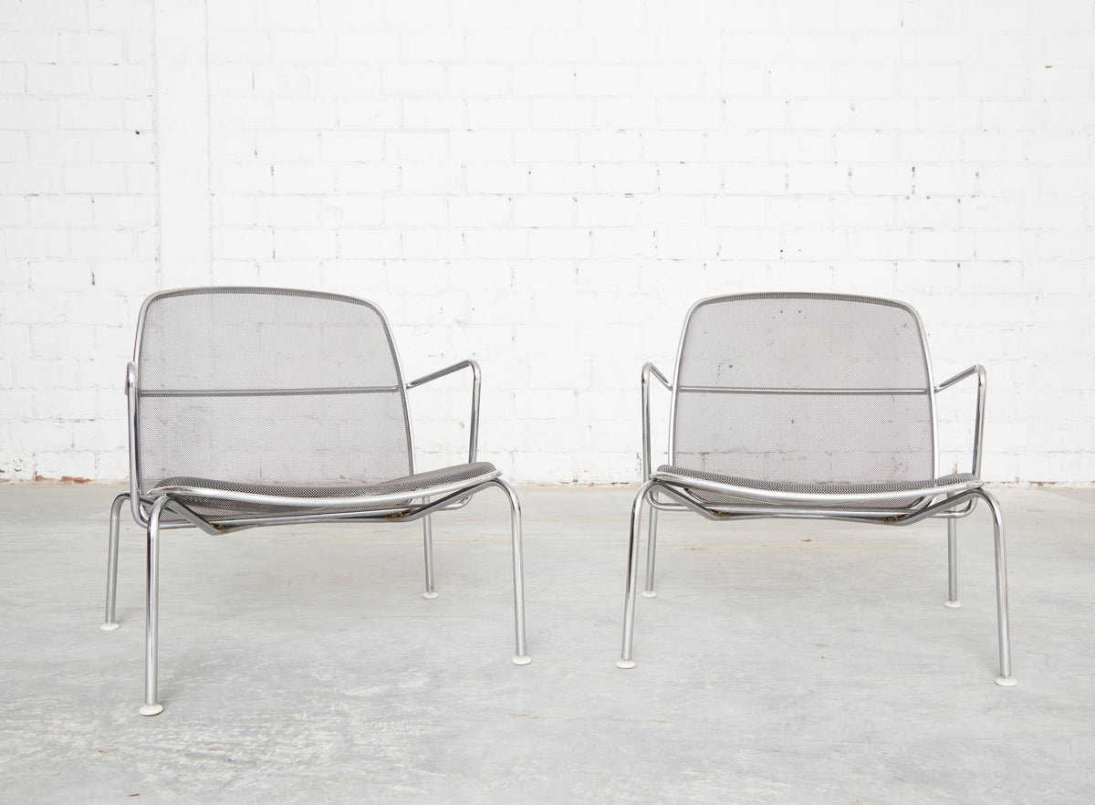 Two "Web Chairs" by Antonio Citterio for B&B Italia by Eilers Interieur | The Oblist