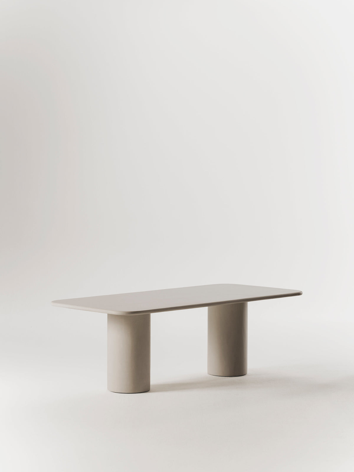 Julinha Dining Table — side angle