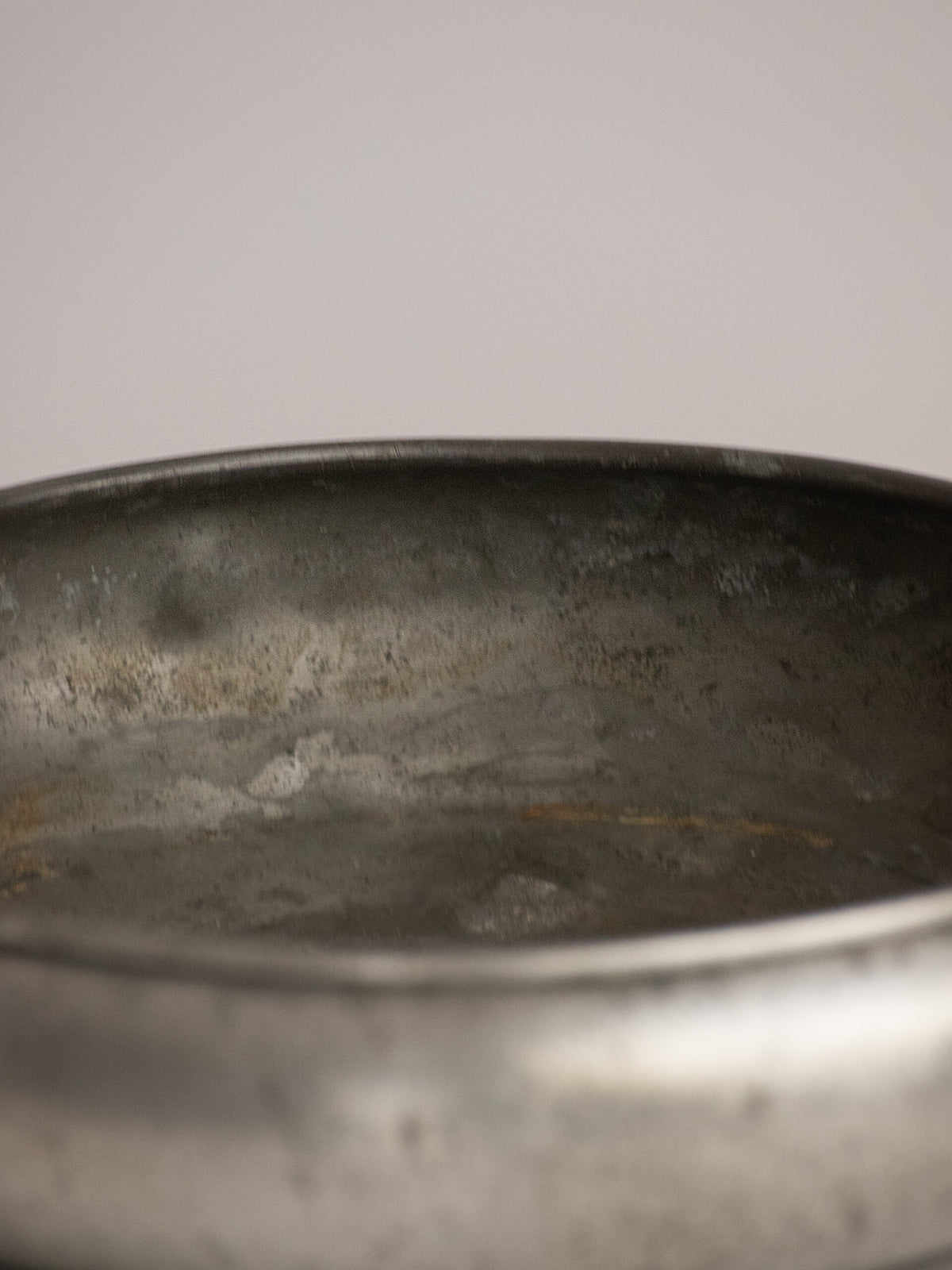 Footed Pewter Bowl with Bird or Dolphin Head Handles, Swedish Grace and Art Deco Idiom, 1930s — view 10