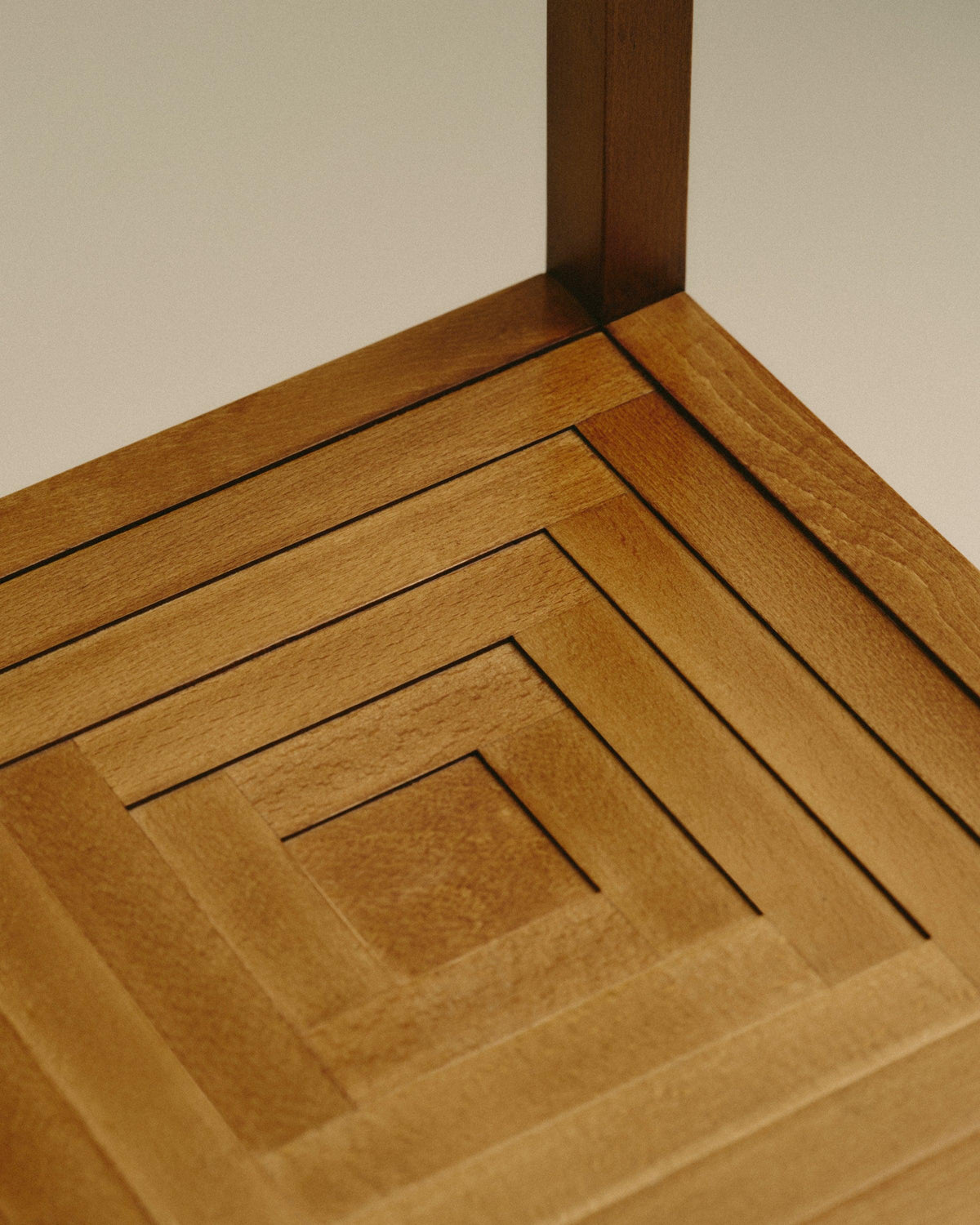 FRANKIE ARMCHAIR — side angle