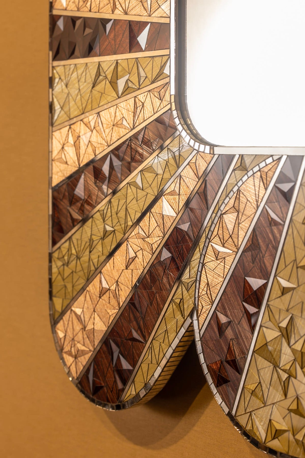 RŌCH Mirror – Sunburst Hand-Cut Mirror Glass — lifestyle setting