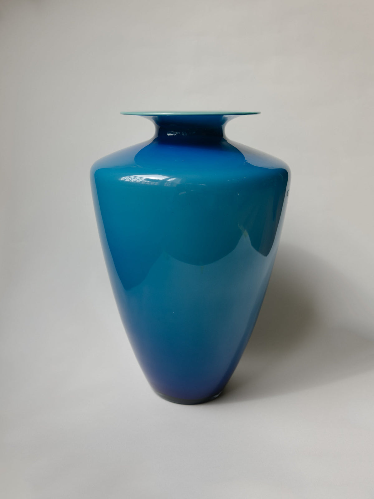 Cà dei Vetrai Large Incamiciato Murano Glass Vase | Italy - c. 1960s — detail view