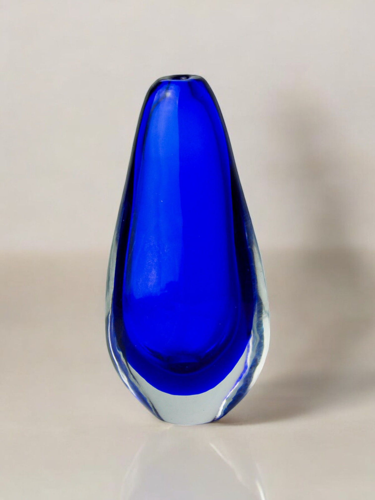 Blue Sommerso Vase, Murano Glass, Italy, 1970 — close-up highlighting deep blue color