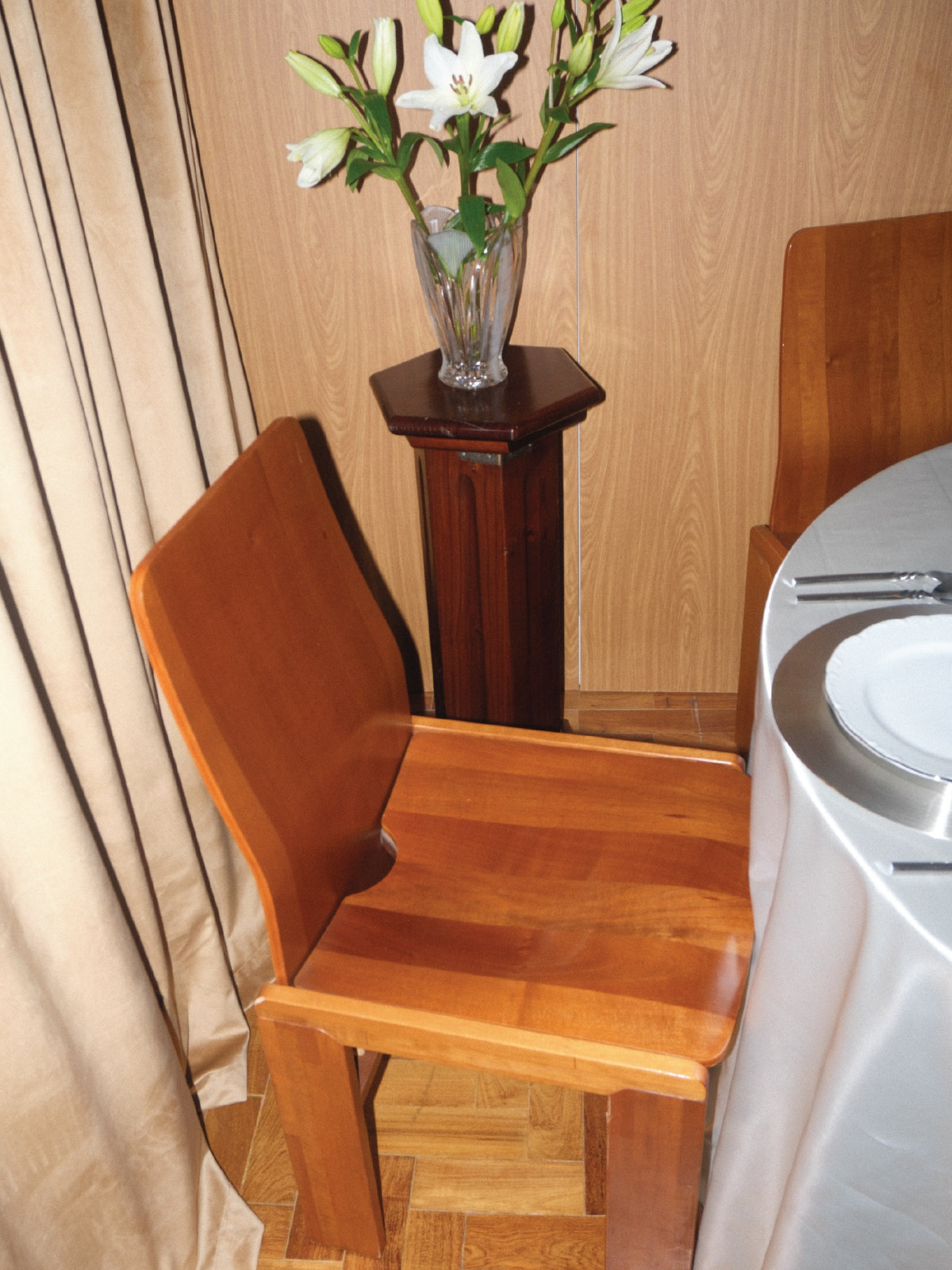 Enzo Berti Set of 6 Wood Chairs — side angle