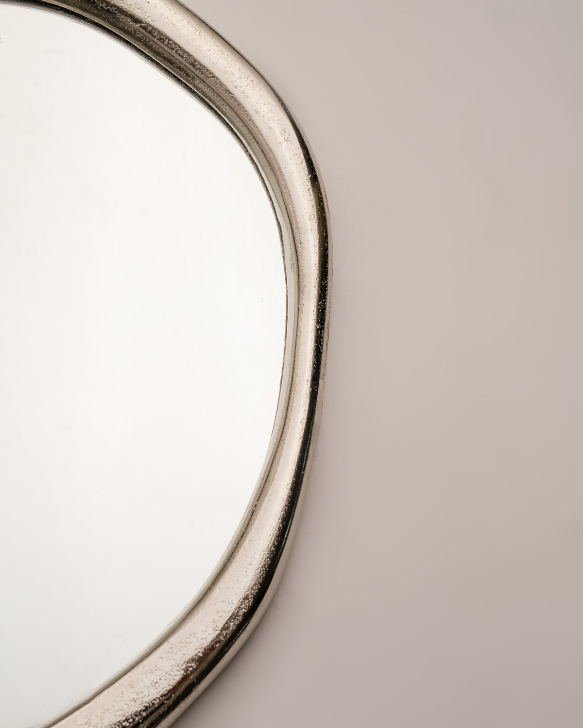 Cytos Mirrors — alternate view