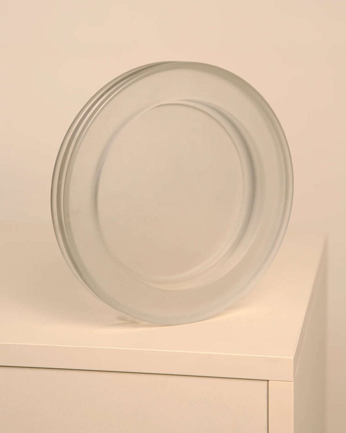 Translucent glass Onda vide-poche by Sergio Asti detail view