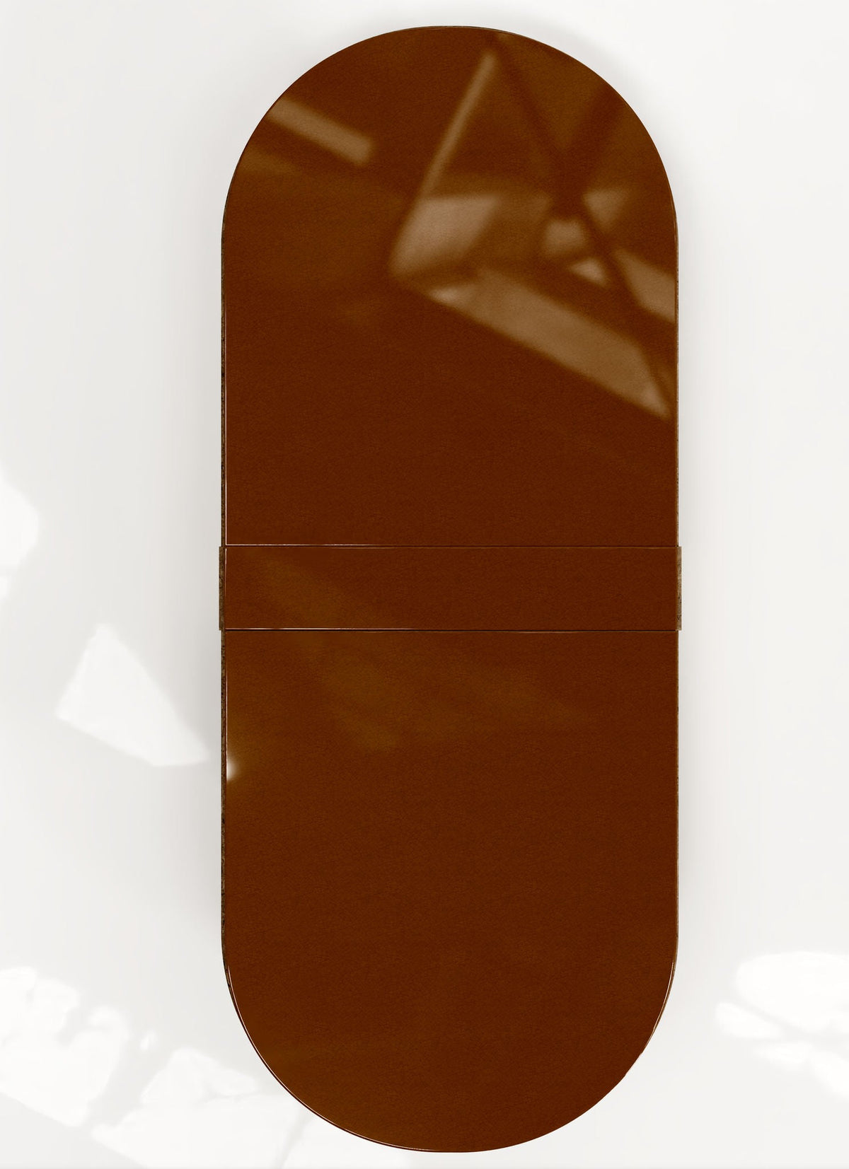 Meï 06' Coffee Table — top view of glossy brown surface