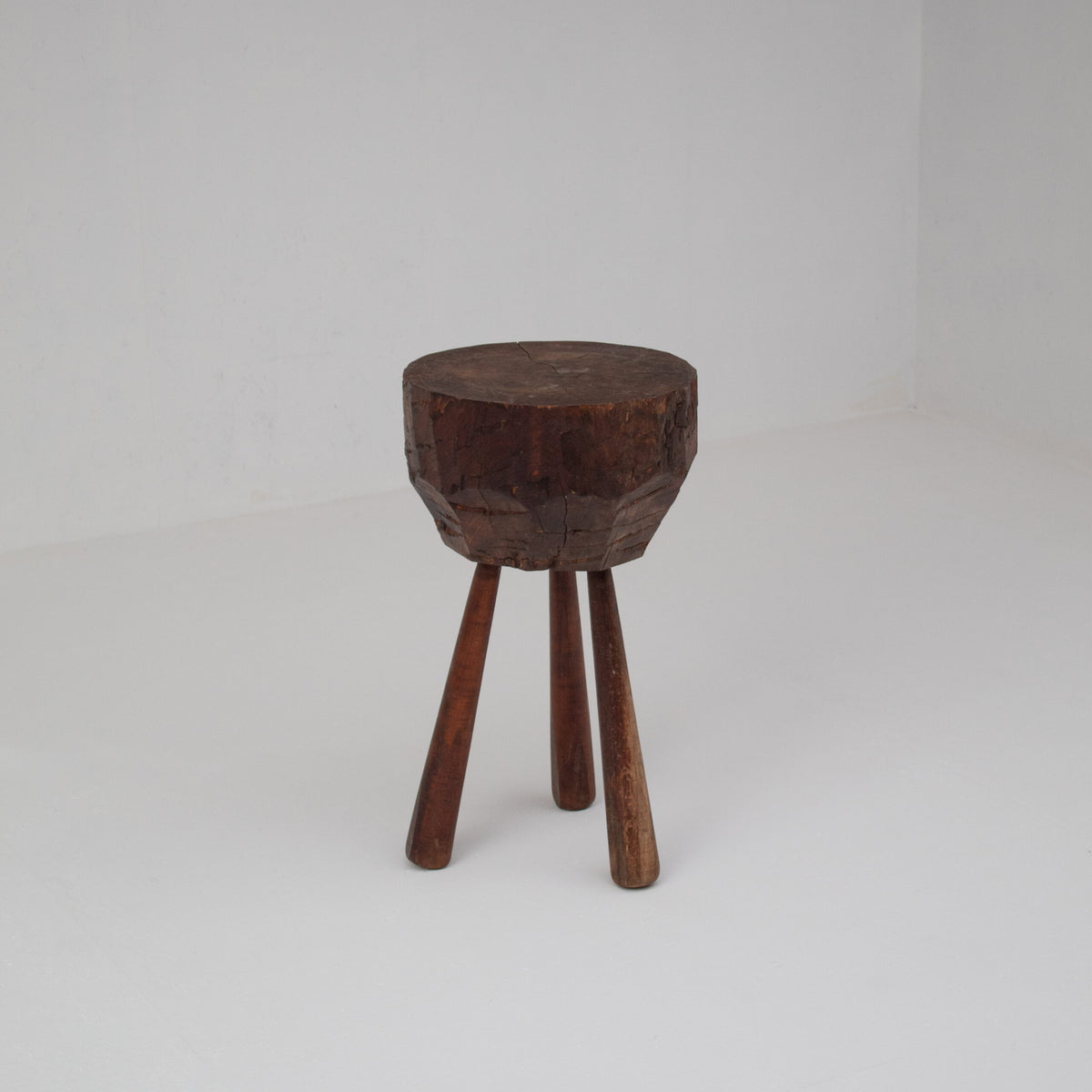 Rustic Tripod Wooden Side Table — close-up