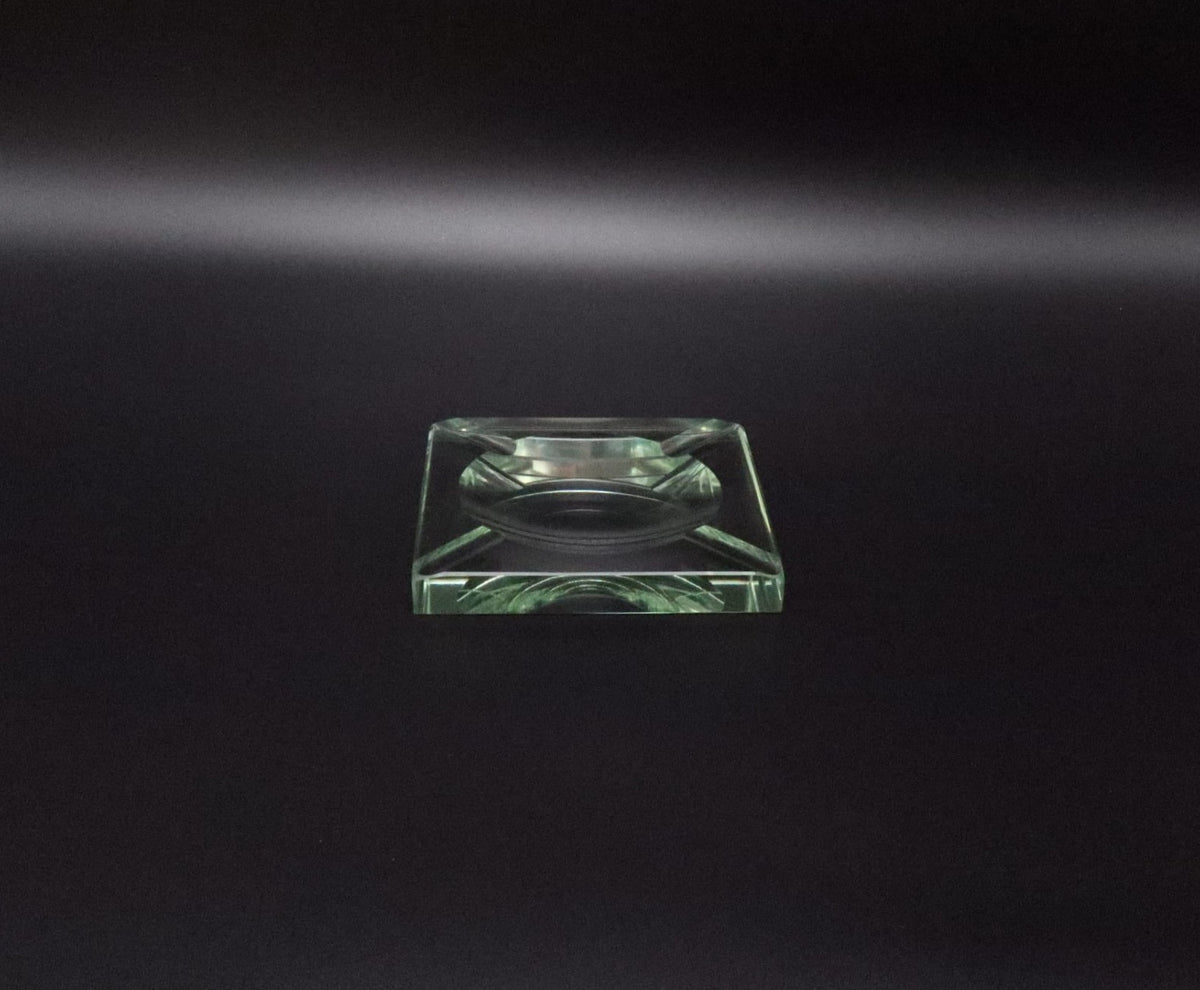 Fontana Arte Mid-Century Crystal 'Diamond' Ashtray – Italy, 1950s — detail view