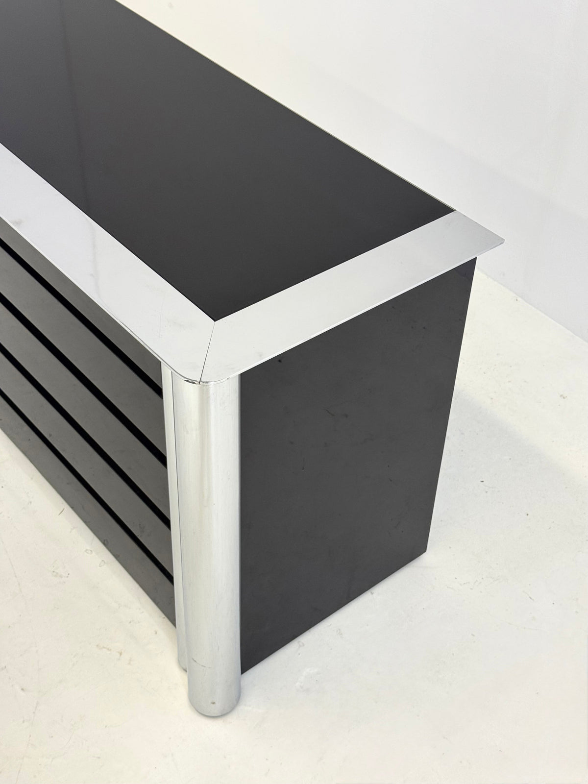 Black sideboard by Antonello Mosca for Cinova — view 12