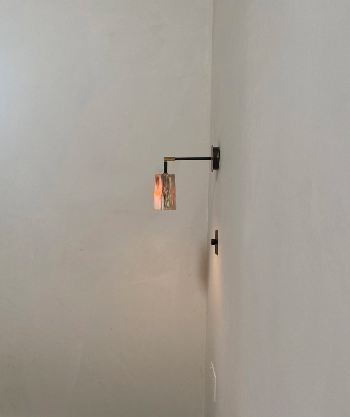 Horn Wall Light in Brass — detail view