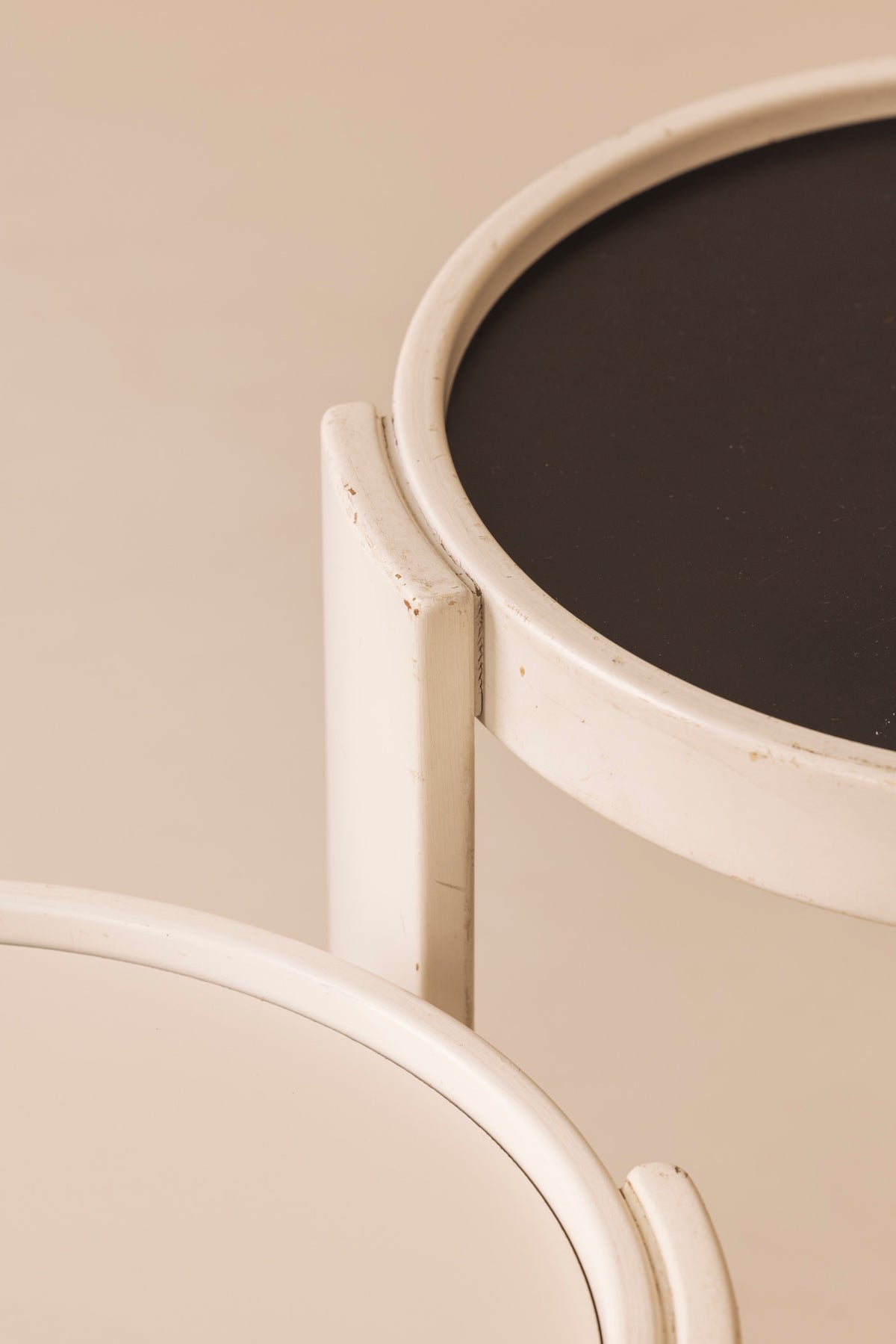 Model 780 side tables by Gianfranco Frattini for Cassina, Italy 1960s — close-up