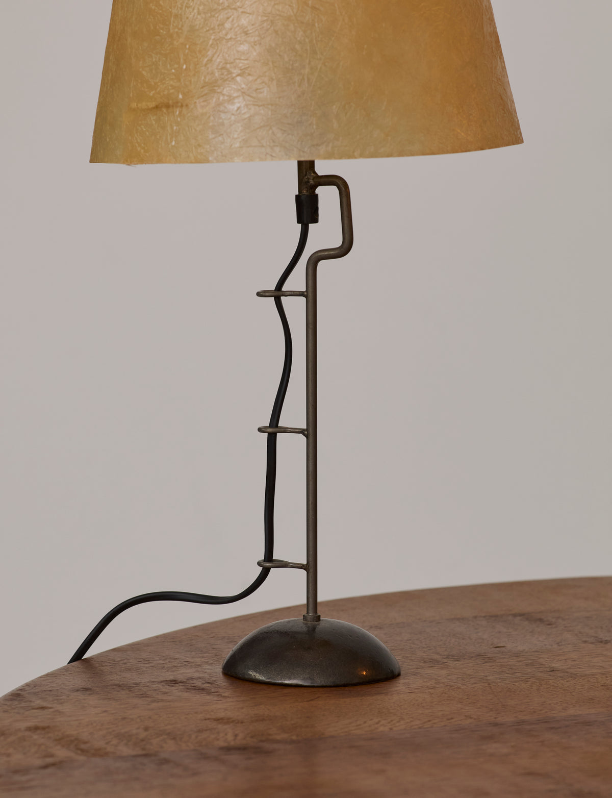 Mid Century Table Lamps with Sculptural Metal Base and Artisanal Fiberglass Shades — close-up