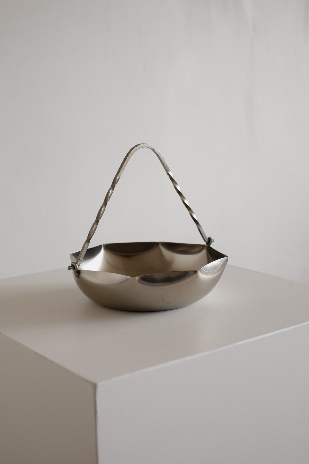 Vintage Jeka Tiel Pewter Basket with Twisted Handle — detail view