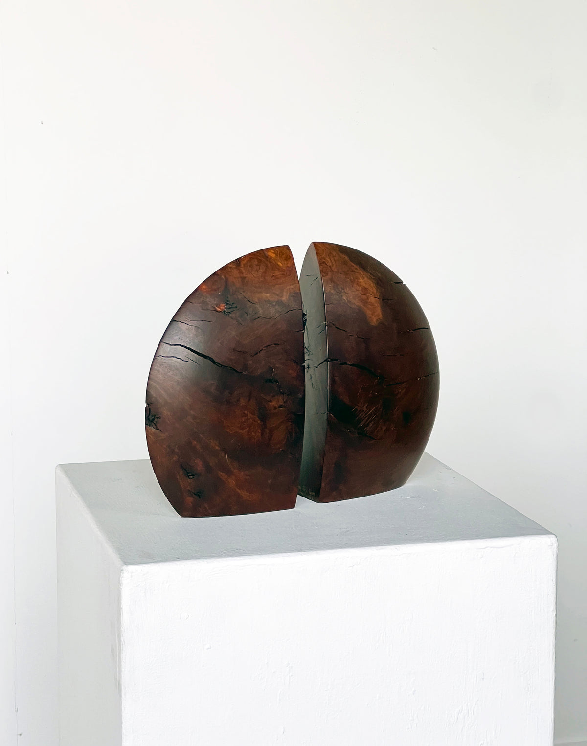 Geometric Burl Bookends by Jonathan stewart — close-up