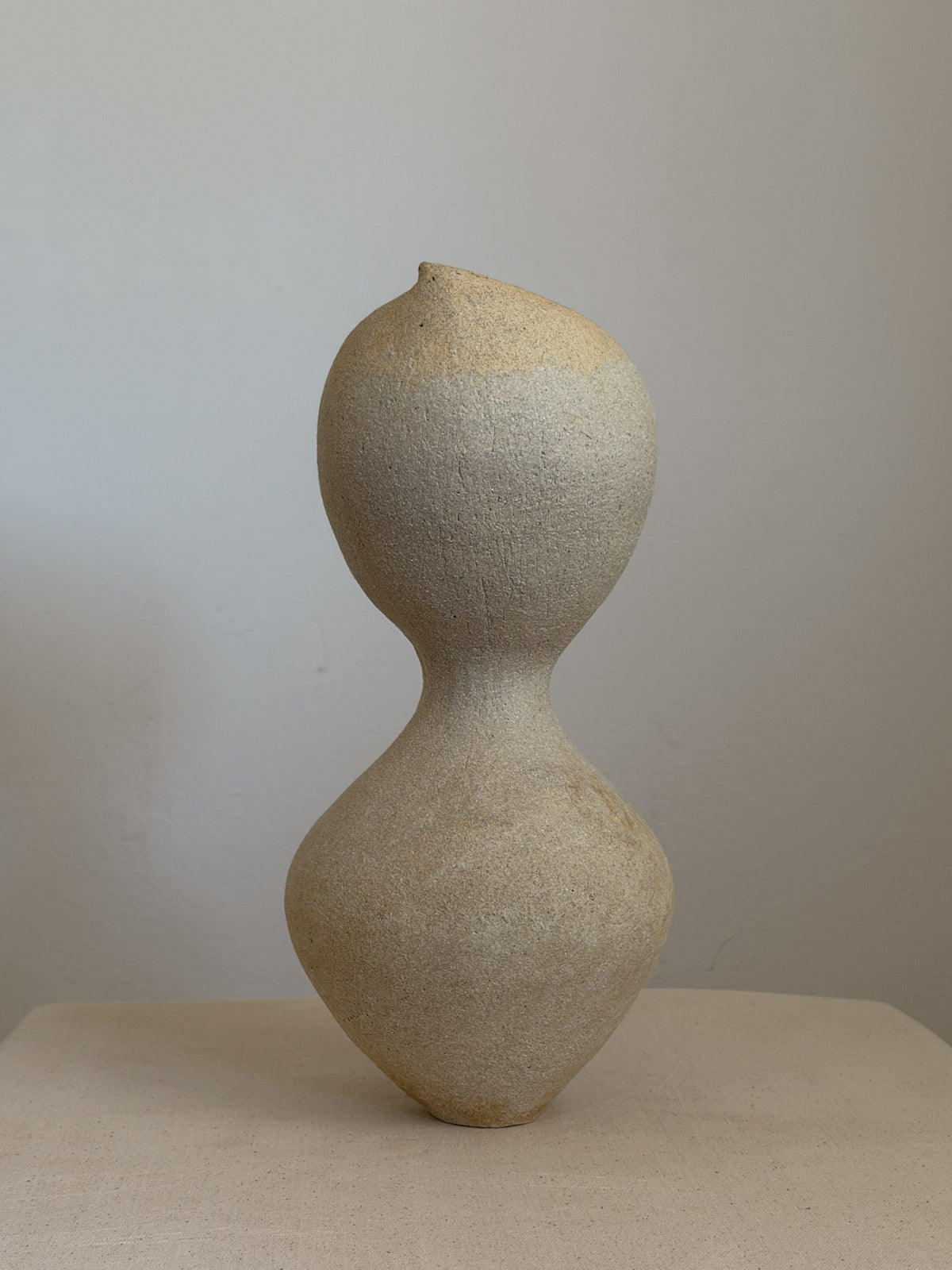 Minimalism Vase in Ceramic | Sculptural Vase | Ceramic Sculpture — close-up