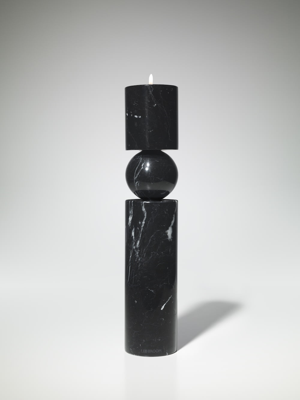 Fulcrum Candlestick Black Marble — detail view