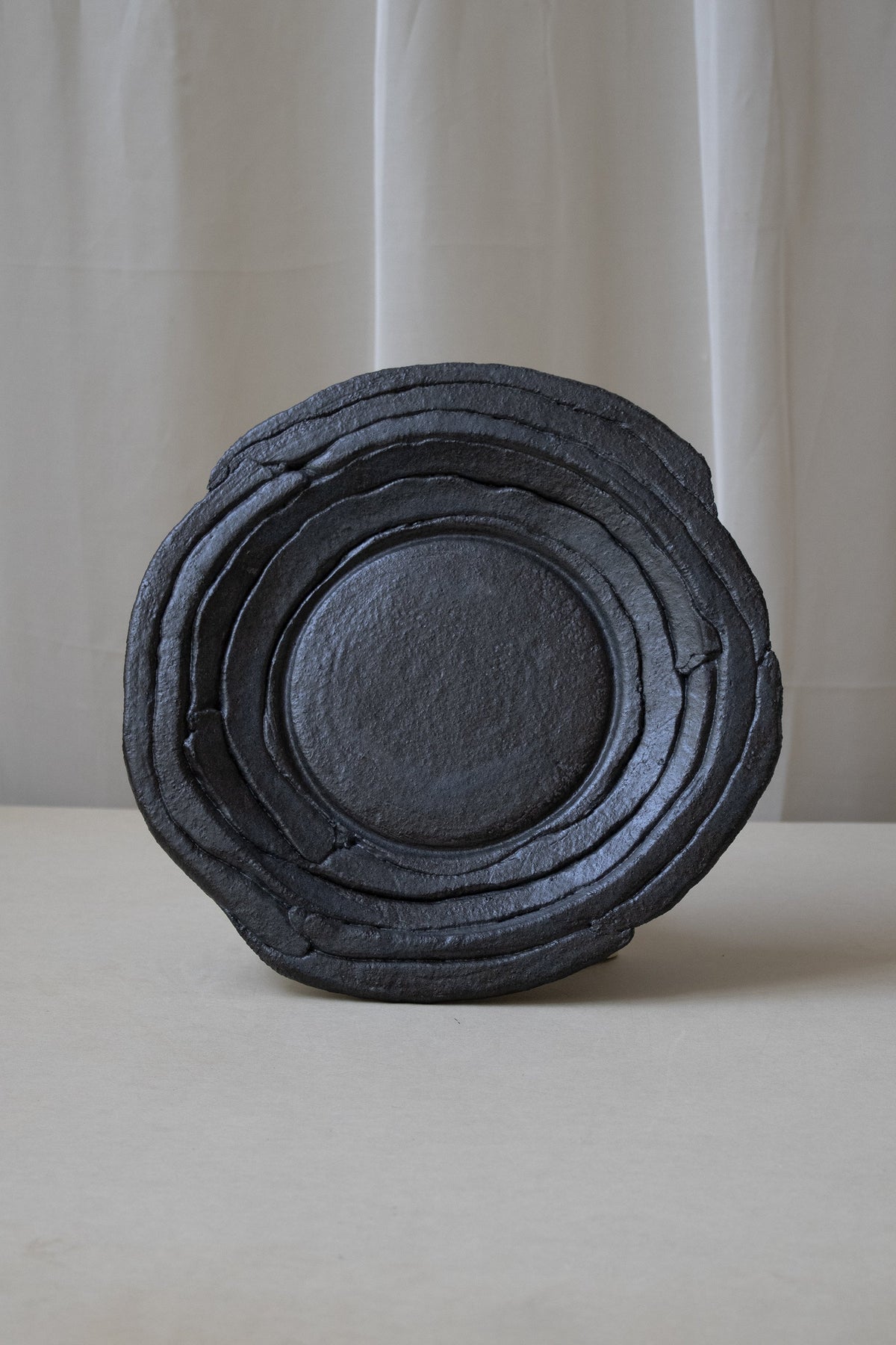 PLAT / SPIRAL NOIR by Studio Clara Valdes | The Oblist
