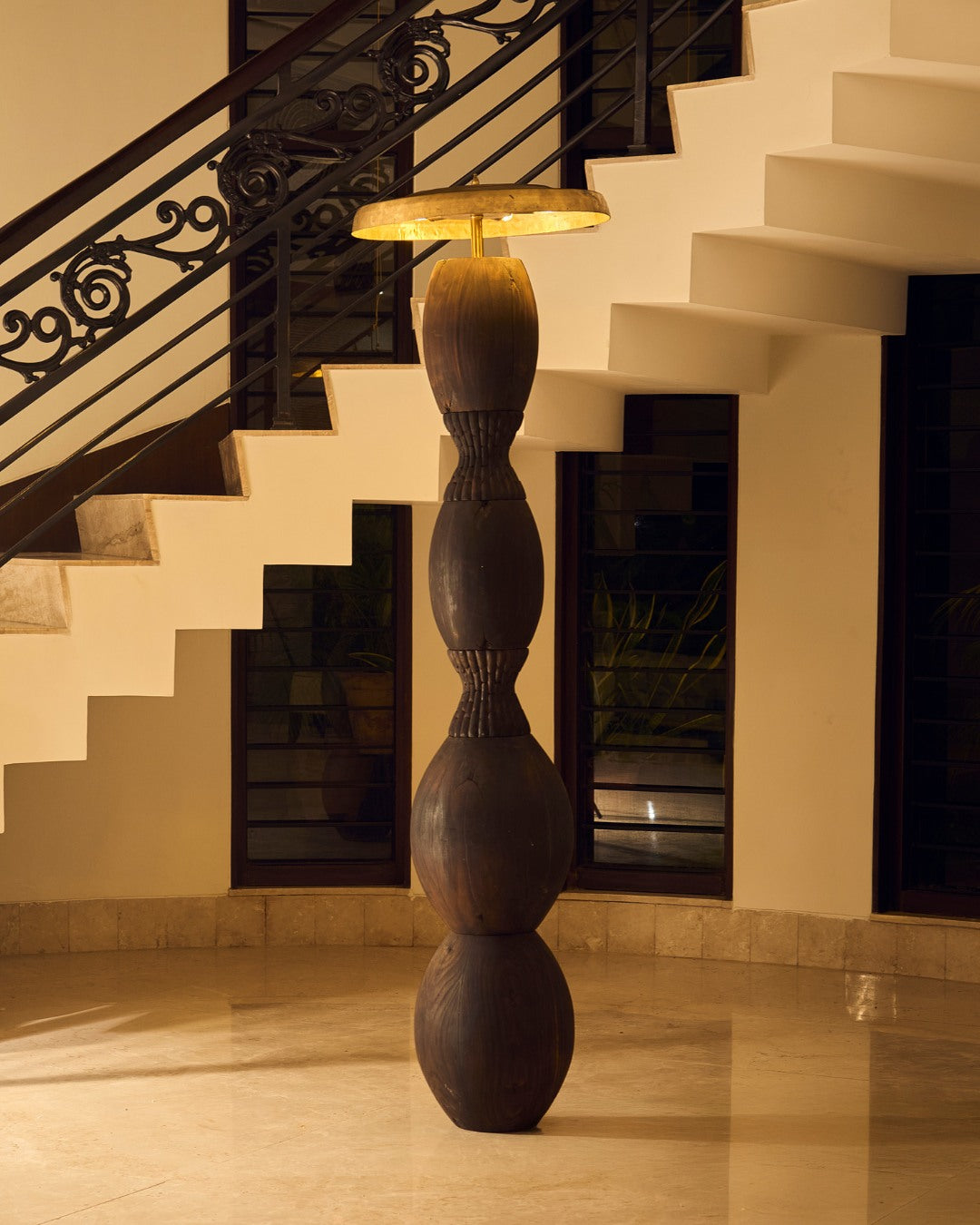 Sarupa Totem Lamp - Wooden Lamp — side angle