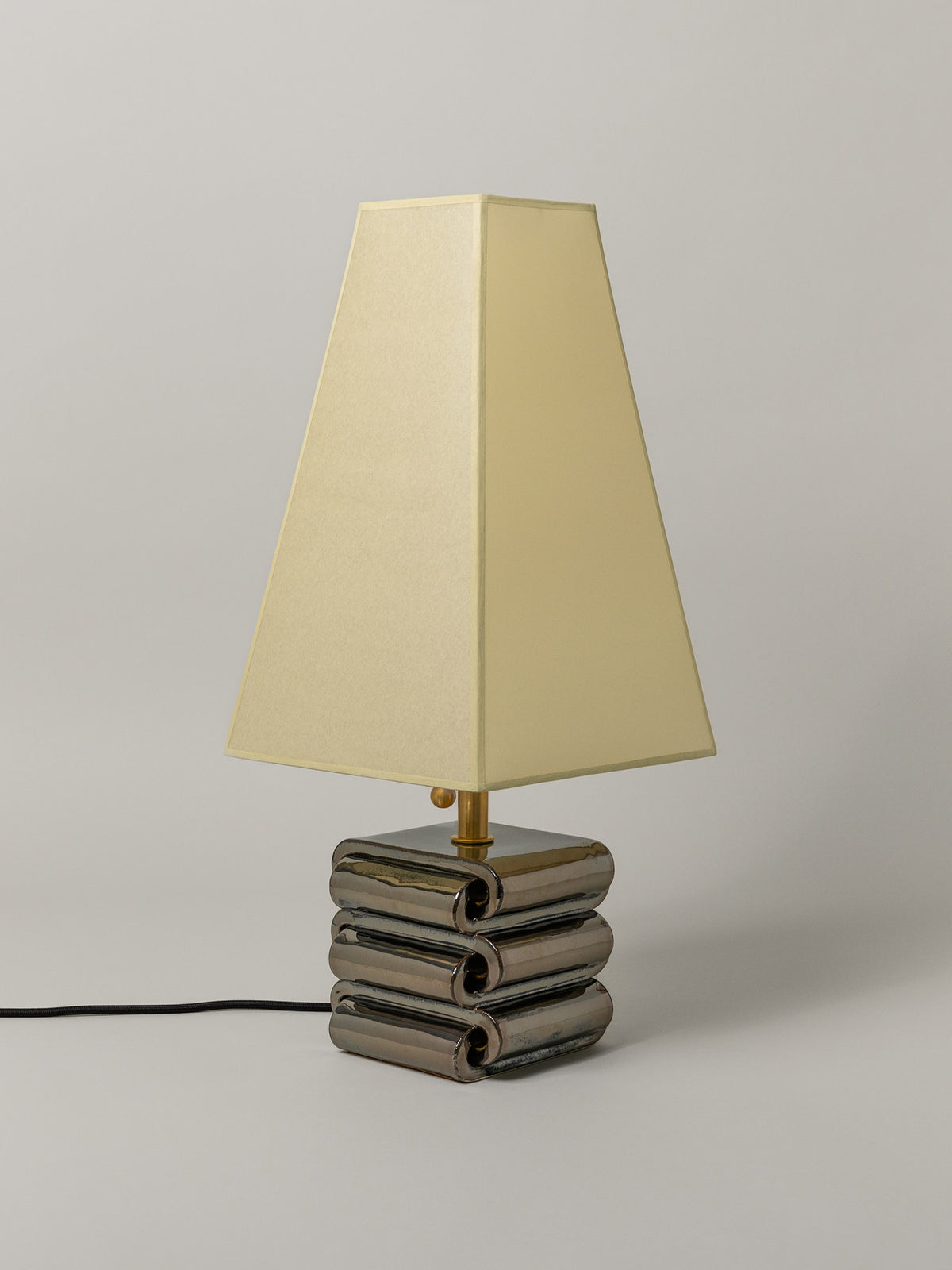 Gio Table Lamp, Obsidian / Faint Green Shade — lifestyle setting