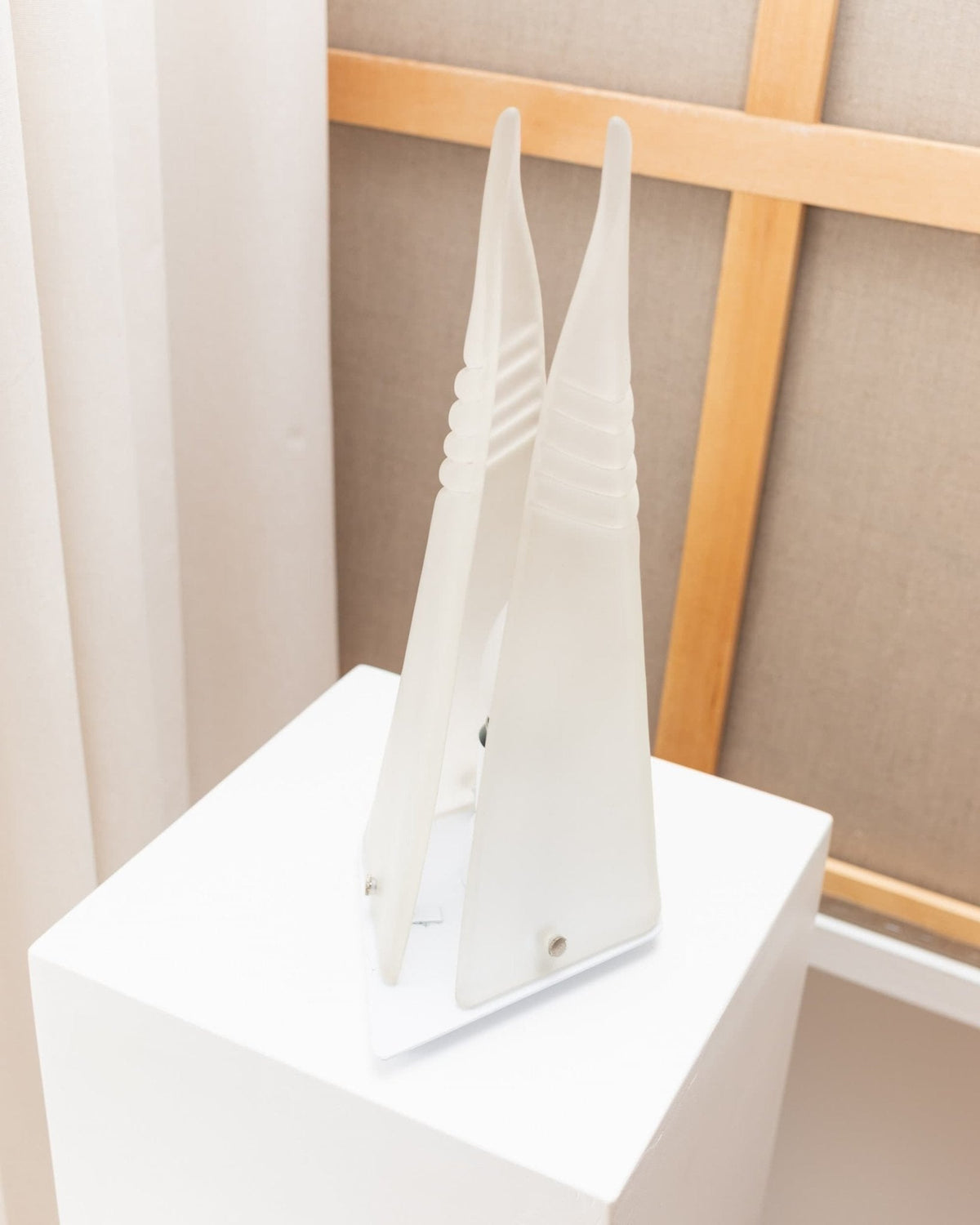 Murano pyramid table lamp in frosted glass - original Space Age Design - Made in Italy - 70s — view 13