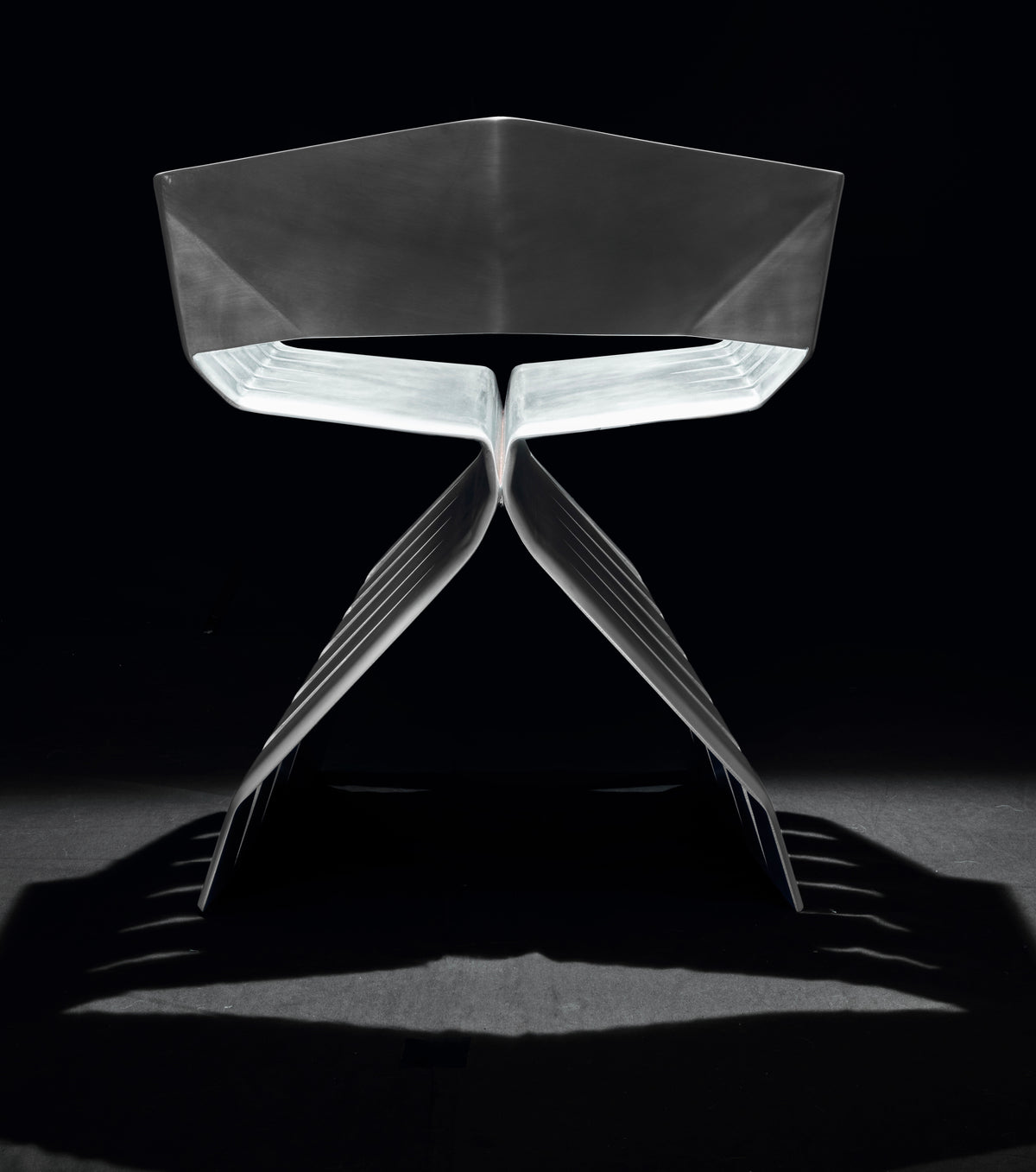 HAERETICUS Chair in Aluminium — lifestyle setting