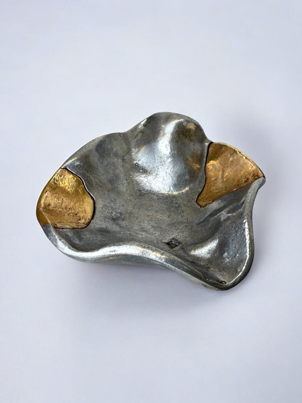 Brutalist tray by Art3, in Brass, Spain  1980's by Malamar Studio | The Oblist