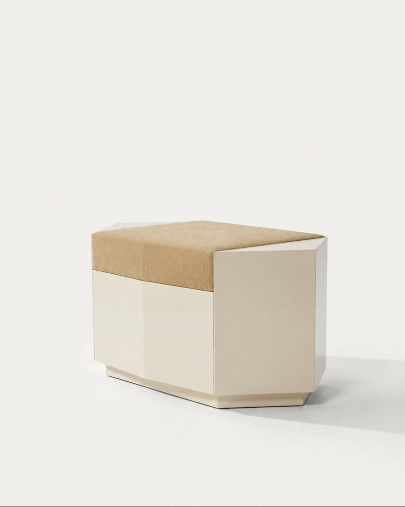 Ame I  Lacquer Ottoman — detail view