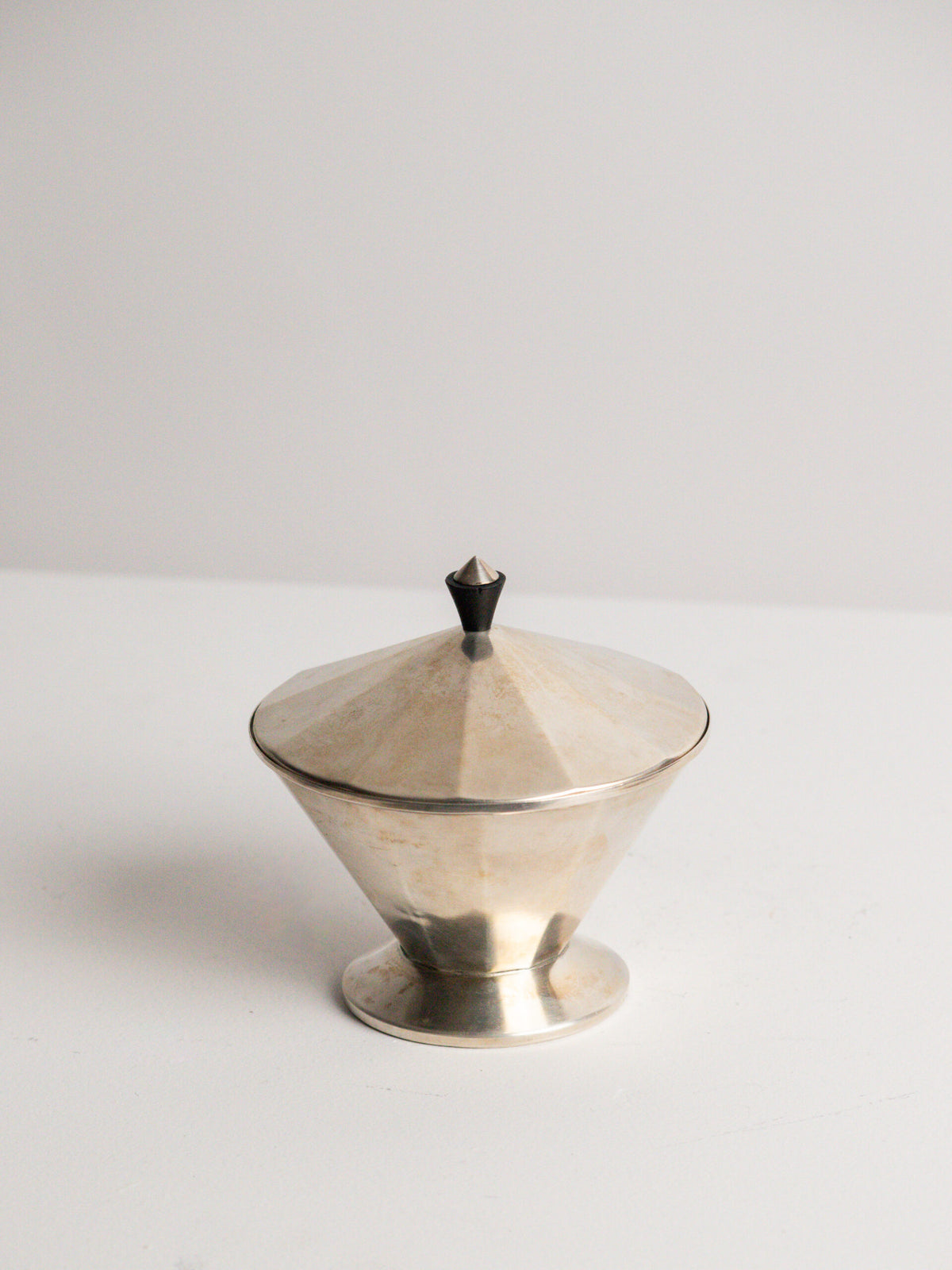 Wellner Faceted Conical Lidded Sugar Bowl in Silver-Plated Alpacca, German Art Deco, 1930s — side angle