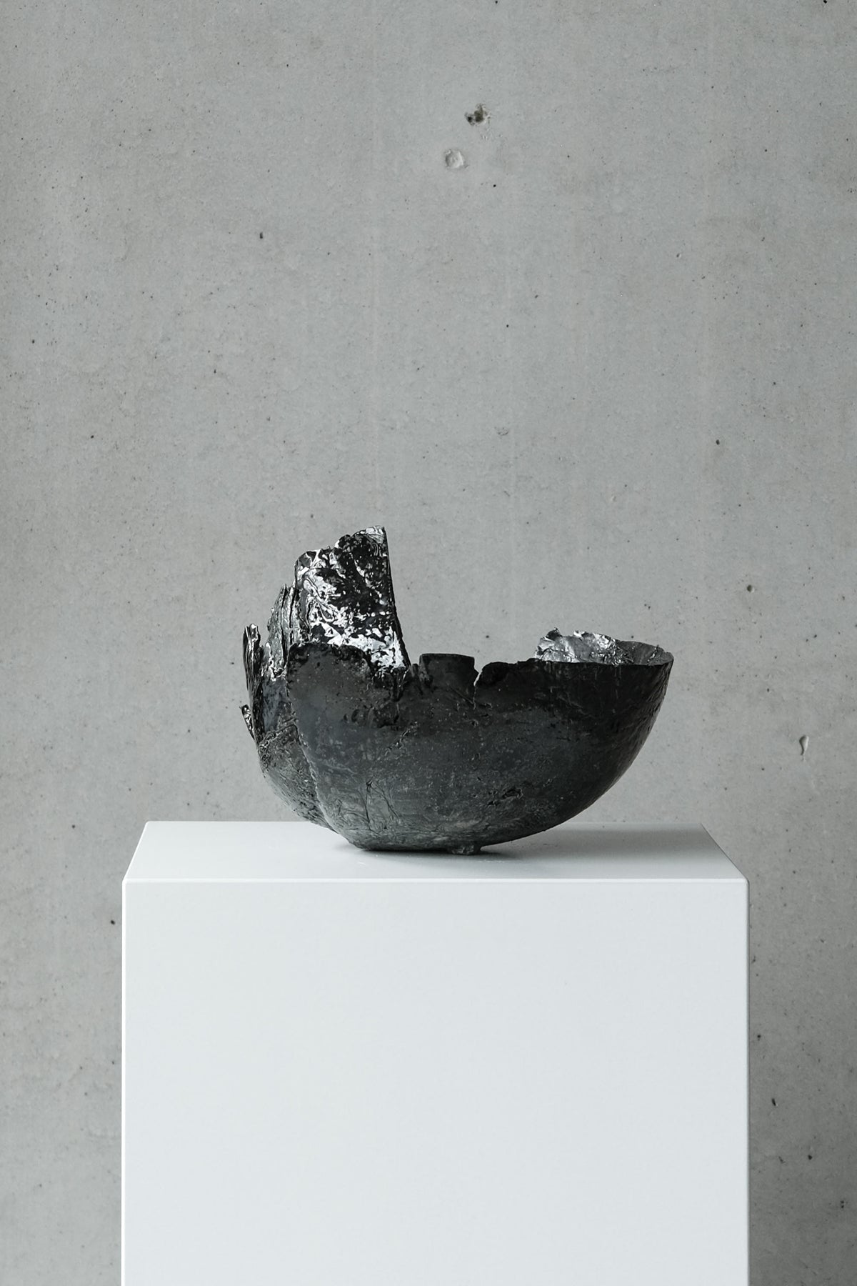Nest II, ceramic sculpture — close-up