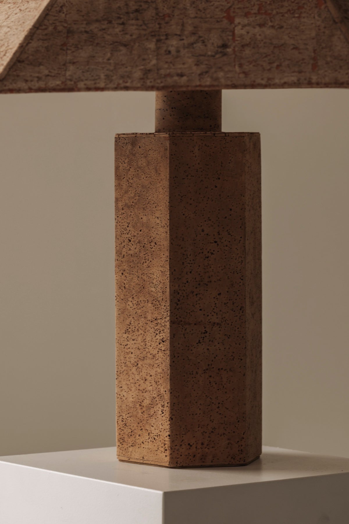 Hexagonal Cork Table Lamp by Ingo Maurer for M Design, Germany 1970s — close-up of textured cork surface