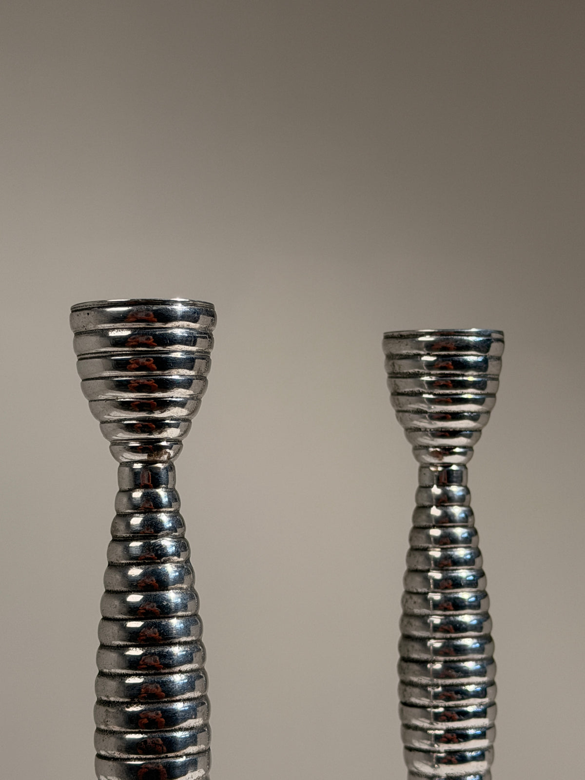 Pair of modernist candlesticks, France, circa 1970 — detail view