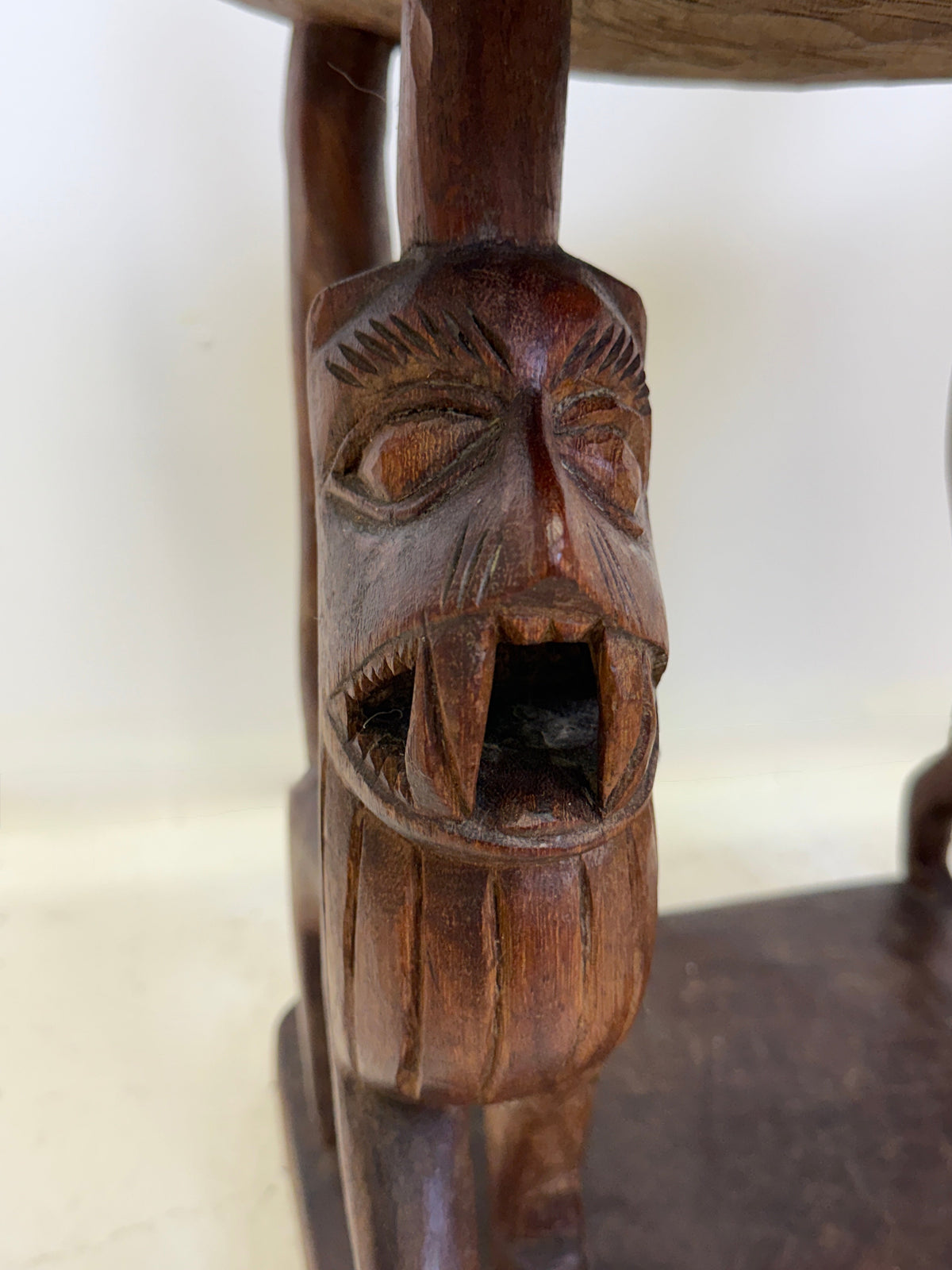 Fon Royal Throne in Carved Wood – Benin, 20th Century — alternate view