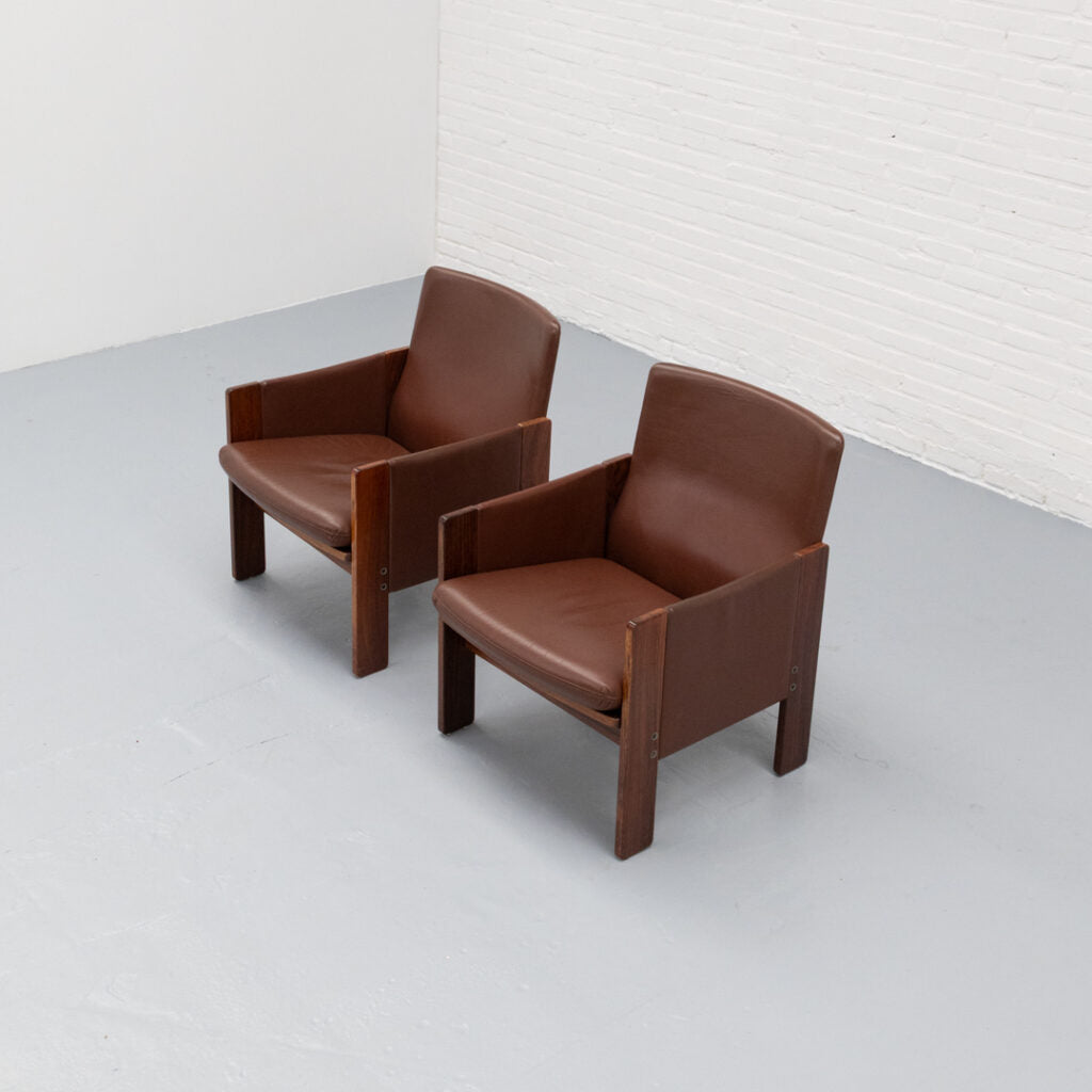 Set of 2 Cassina 917 Armchairs by Afra & Tobia Scarpa — side angle