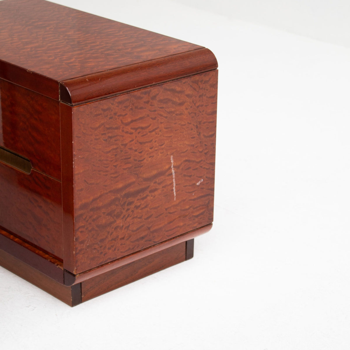 Italian Nightstands in Wood and Brass — close-up of wooden texture and brass handle