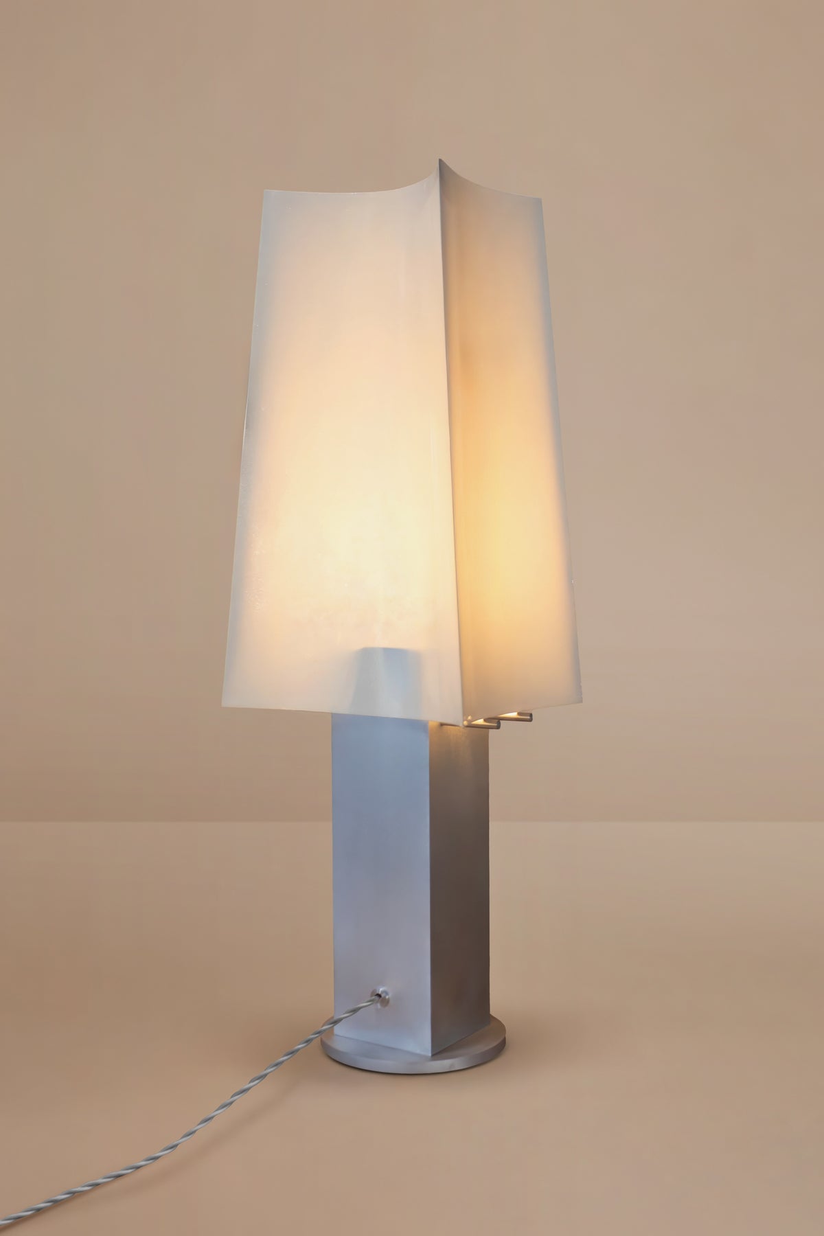 Soft Ply Table Lamp (Lacquered Paper) — close-up